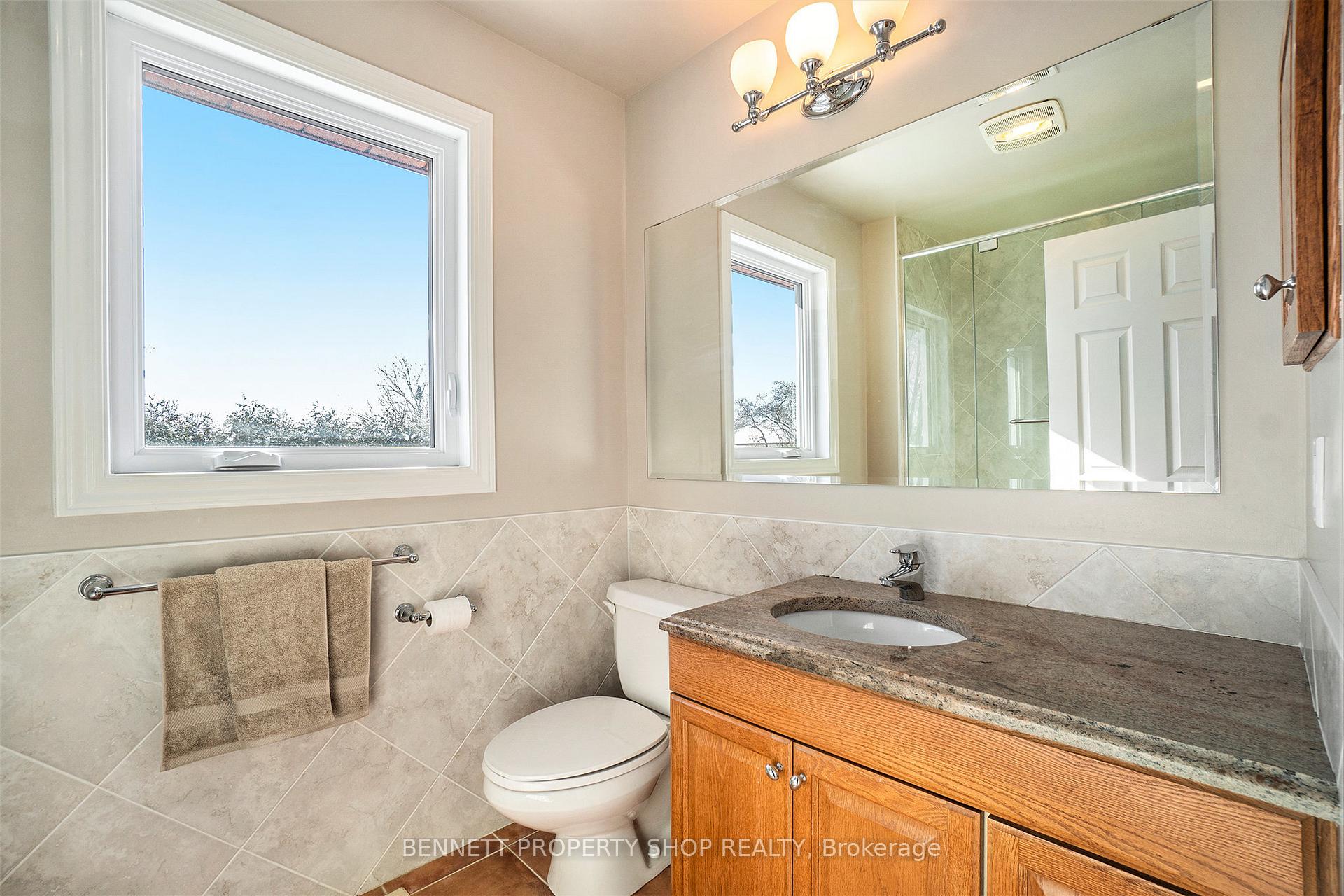 Photo 20 of 1701 Caminiti Crescent, Ottawa, Fallingbrook/Pineridge — HOMEH