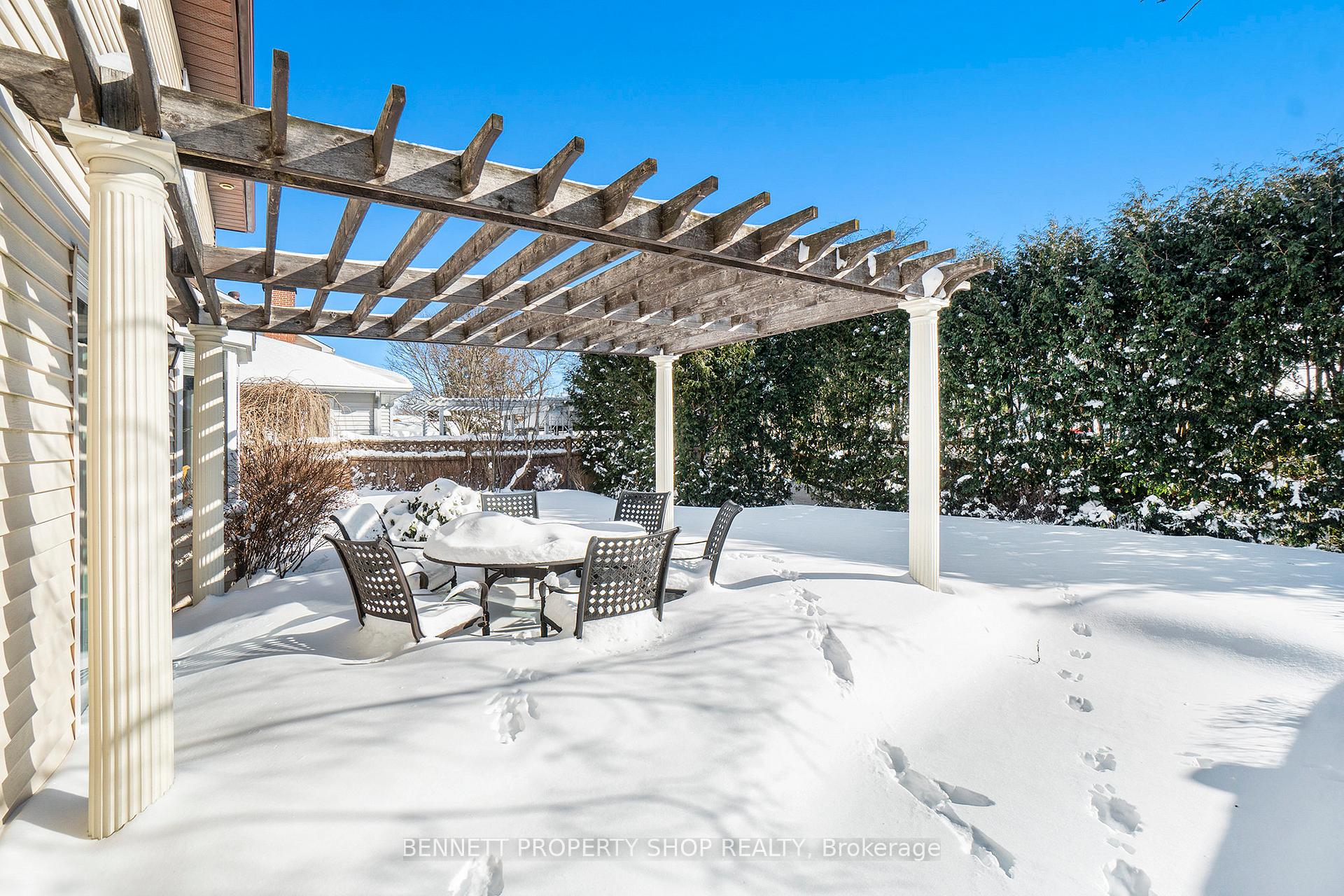 Photo 25 of 1701 Caminiti Crescent, Ottawa, Fallingbrook/Pineridge — HOMEH