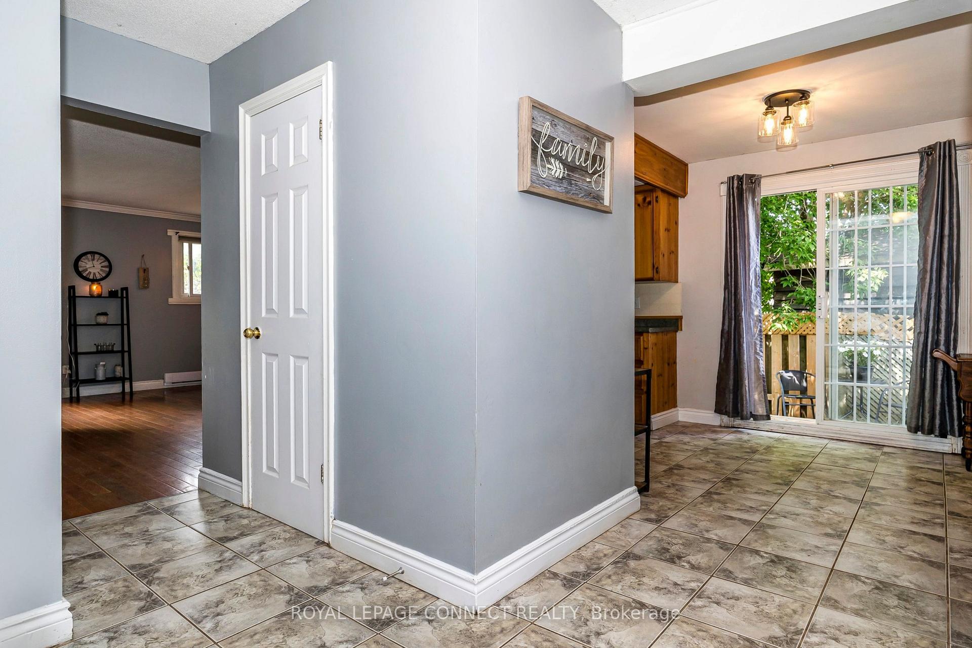 Photo 4 of 345 Killarney Court, Oshawa, Lakeview — HOMEH
