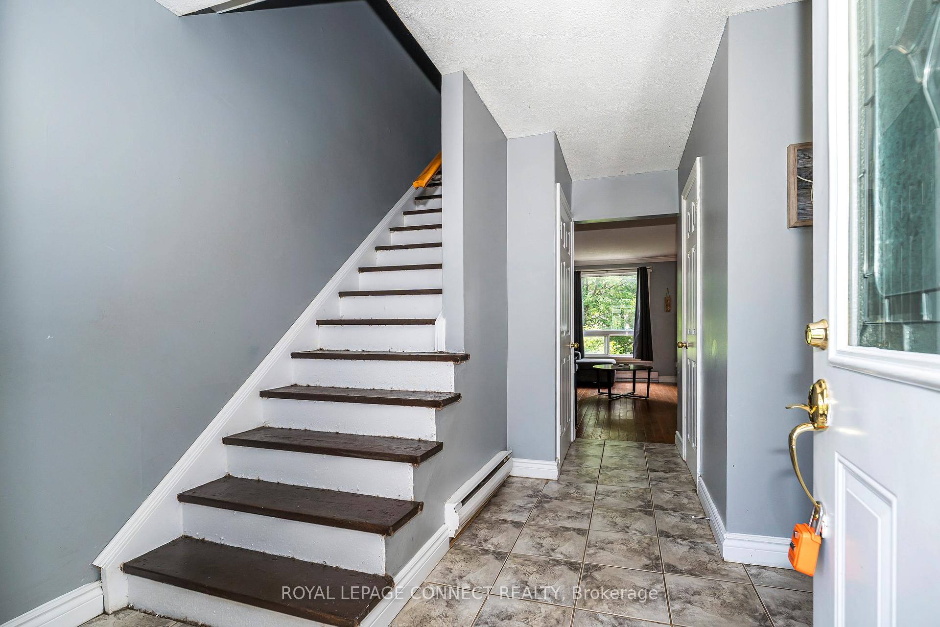 Photo 15 of 345 Killarney Court, Oshawa, Lakeview — HOMEH