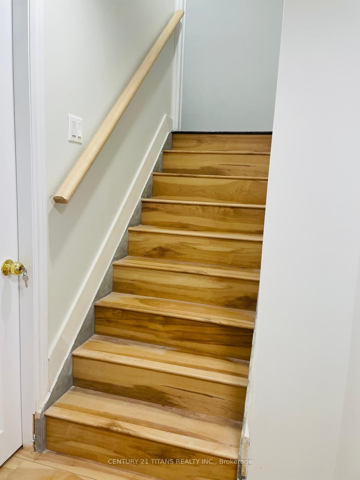 Photo 8 of 2537 Stallion Drive, Oshawa, Windfields — HOMEH