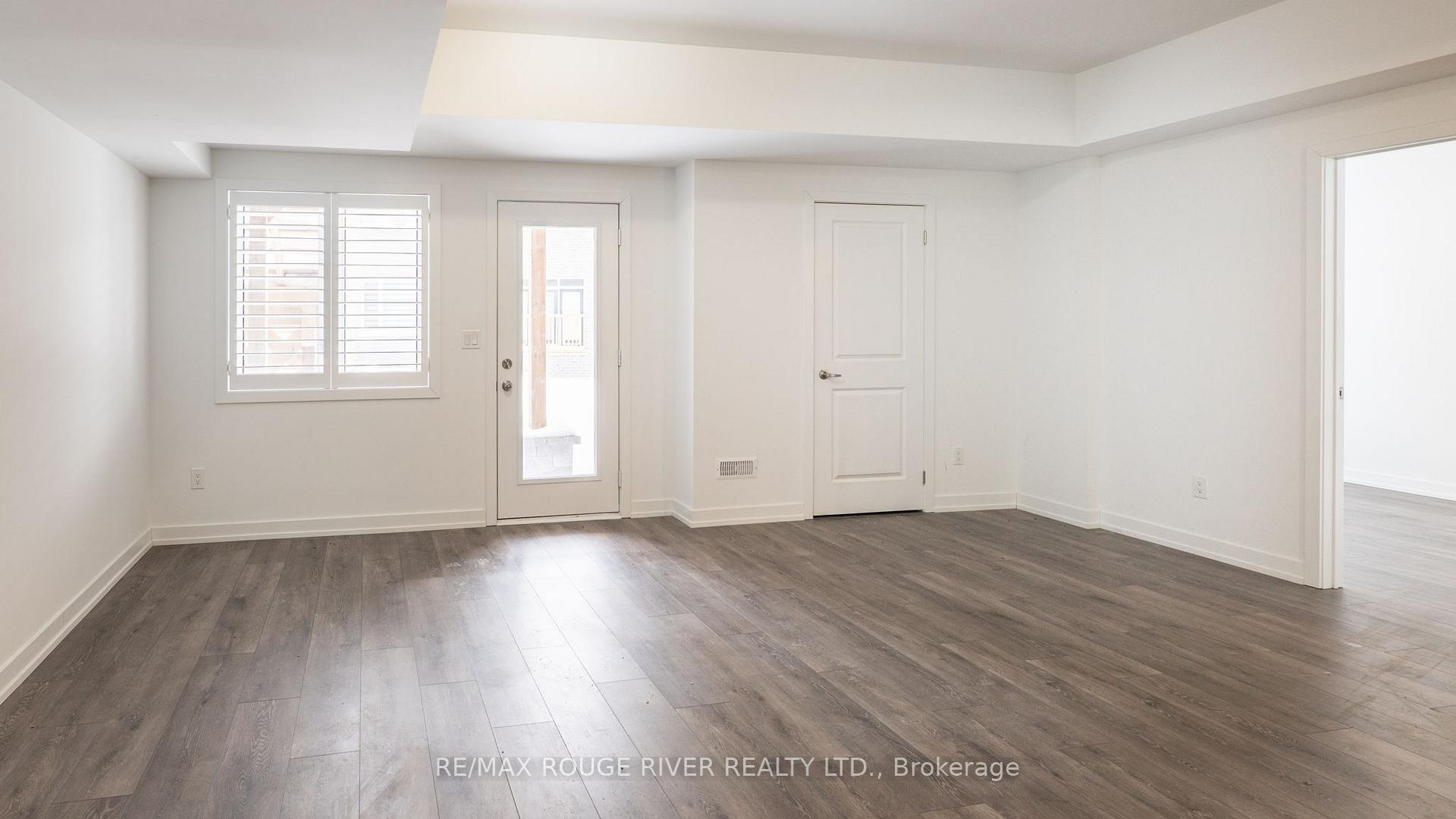 Photo 6 of Unit 41, 400 Finch Avenue, Pickering, Rouge Park — HOMEH