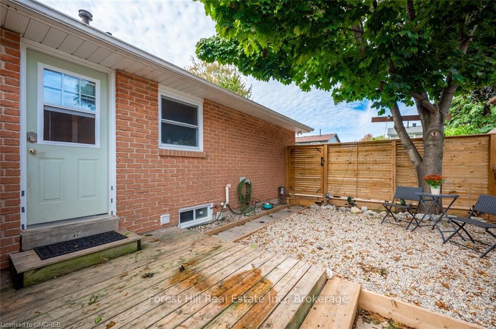 Front of Unit [Bsmt], 785 Frobisher Boulevard
