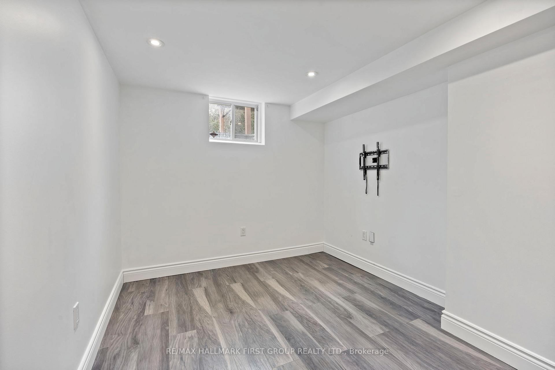 Photo 10 of 234 Shadow Place, Pickering, Rouge Park — HOMEH