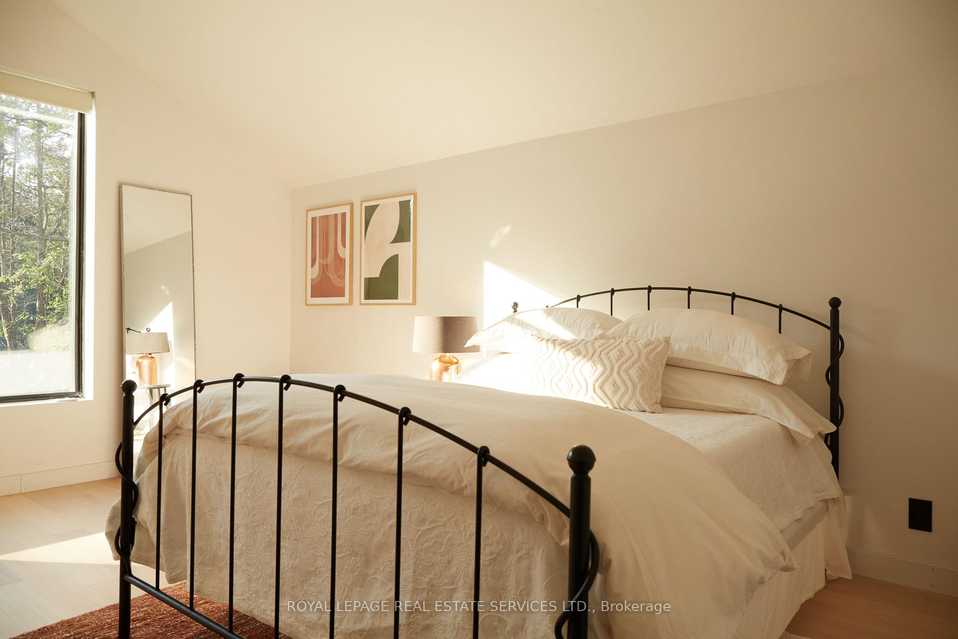 Photo 15 of 372 Prinyers Cove Crescent, Prince Edward County, North Marysburg Ward — HOMEH