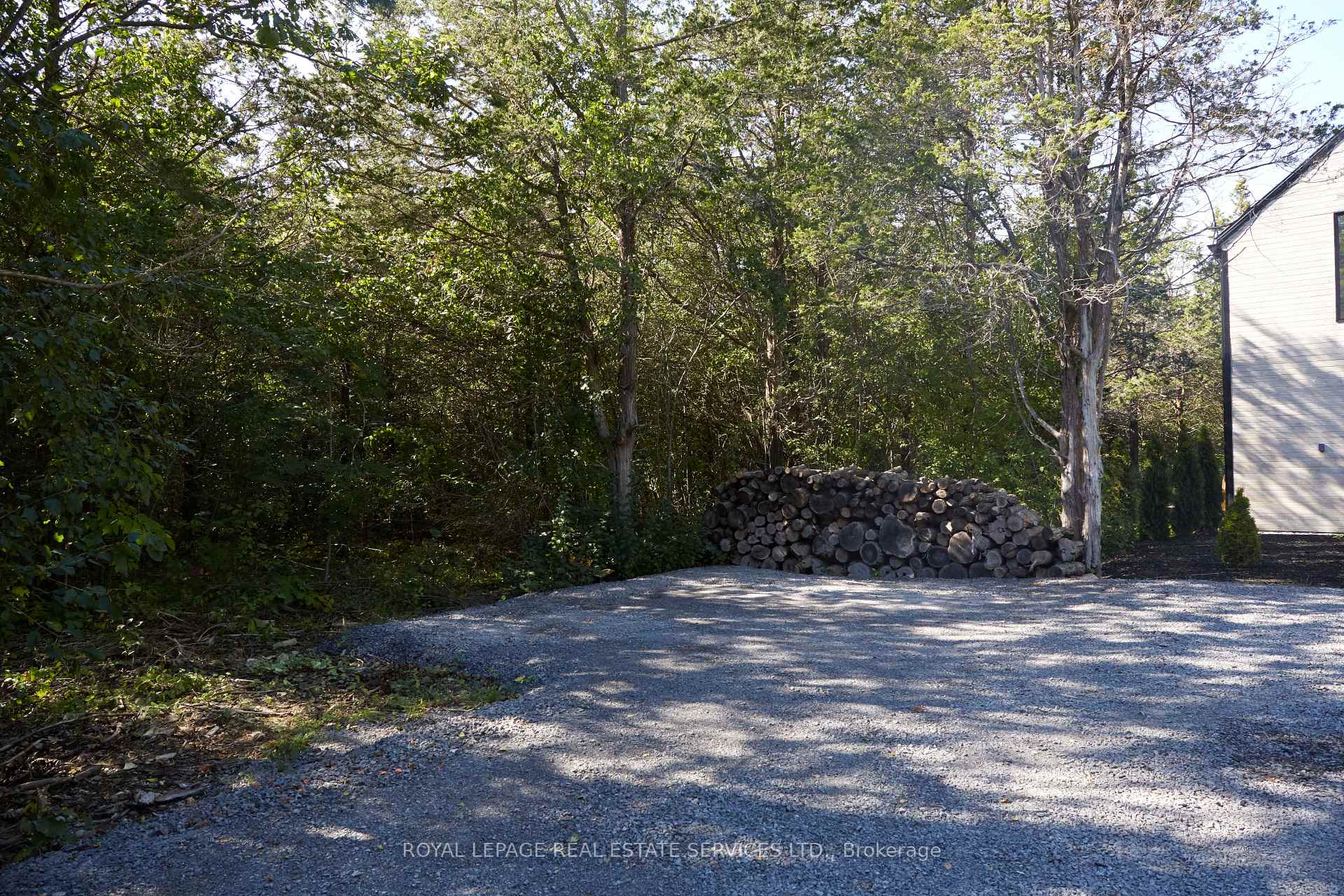 Photo 31 of 372 Prinyers Cove Crescent, Prince Edward County, North Marysburg Ward — HOMEH