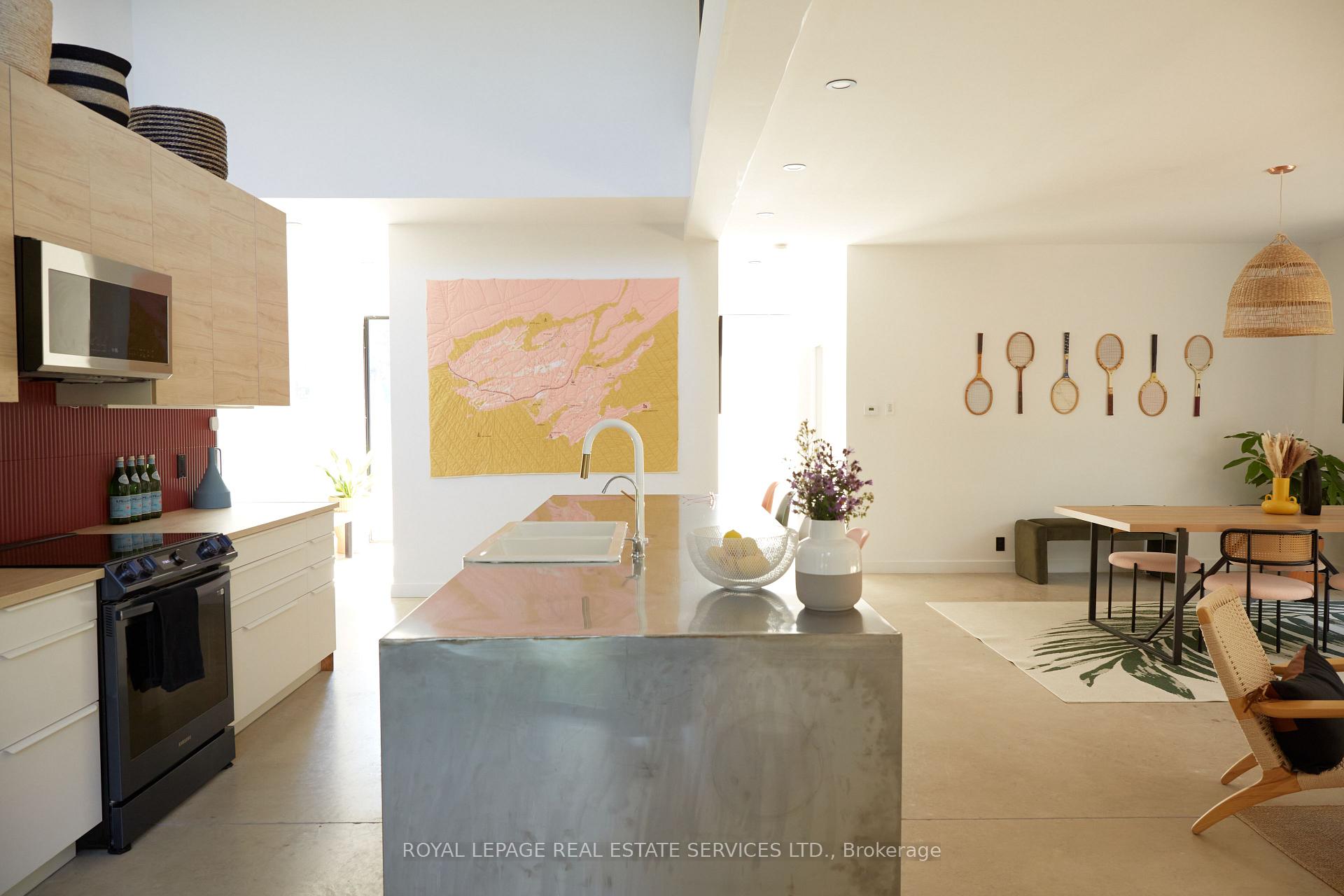 Photo 39 of 372 Prinyers Cove Crescent, Prince Edward County, North Marysburg Ward — HOMEH