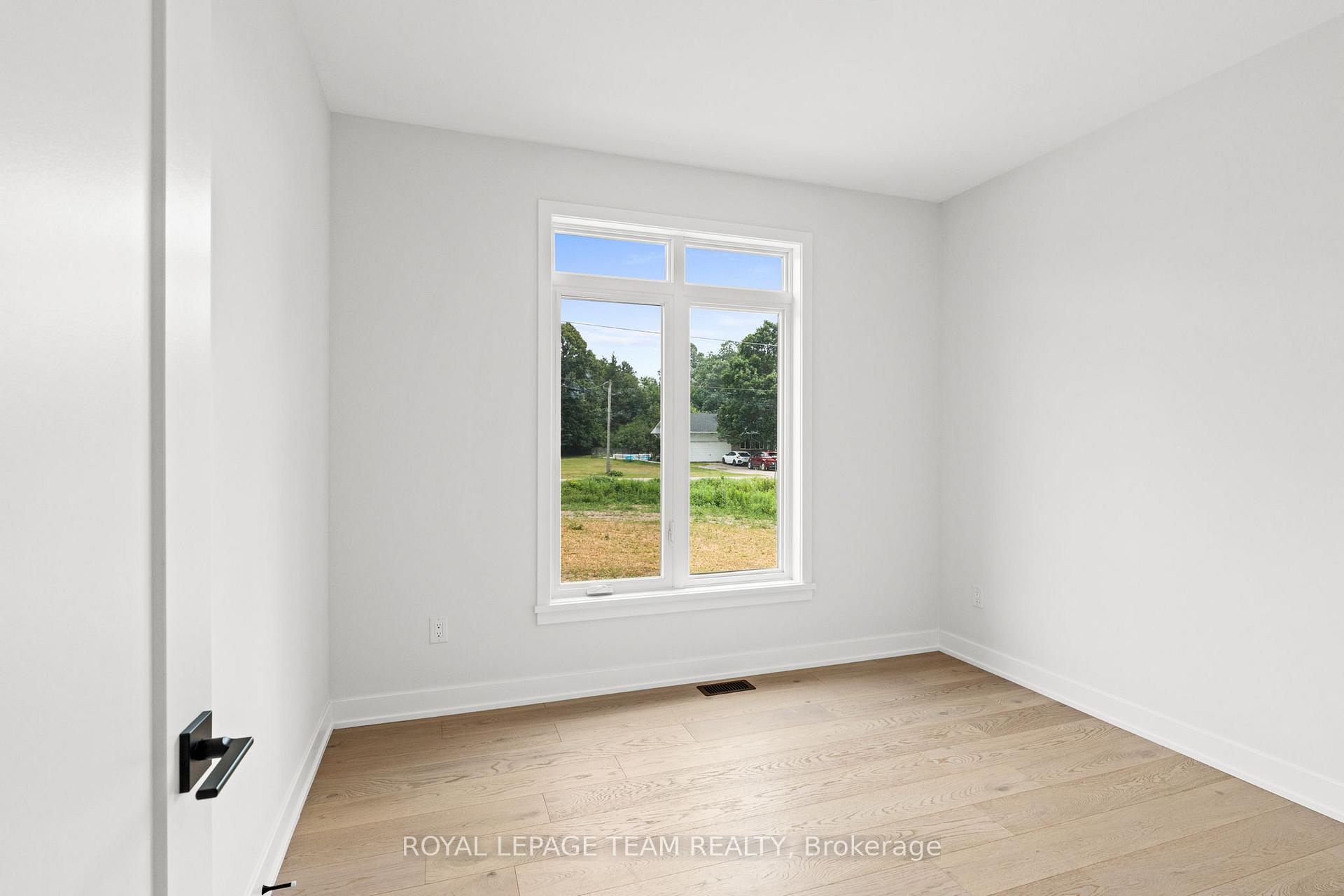 Photo 26 of 1184 Jamieson Lane, Renfrew — HOMEH