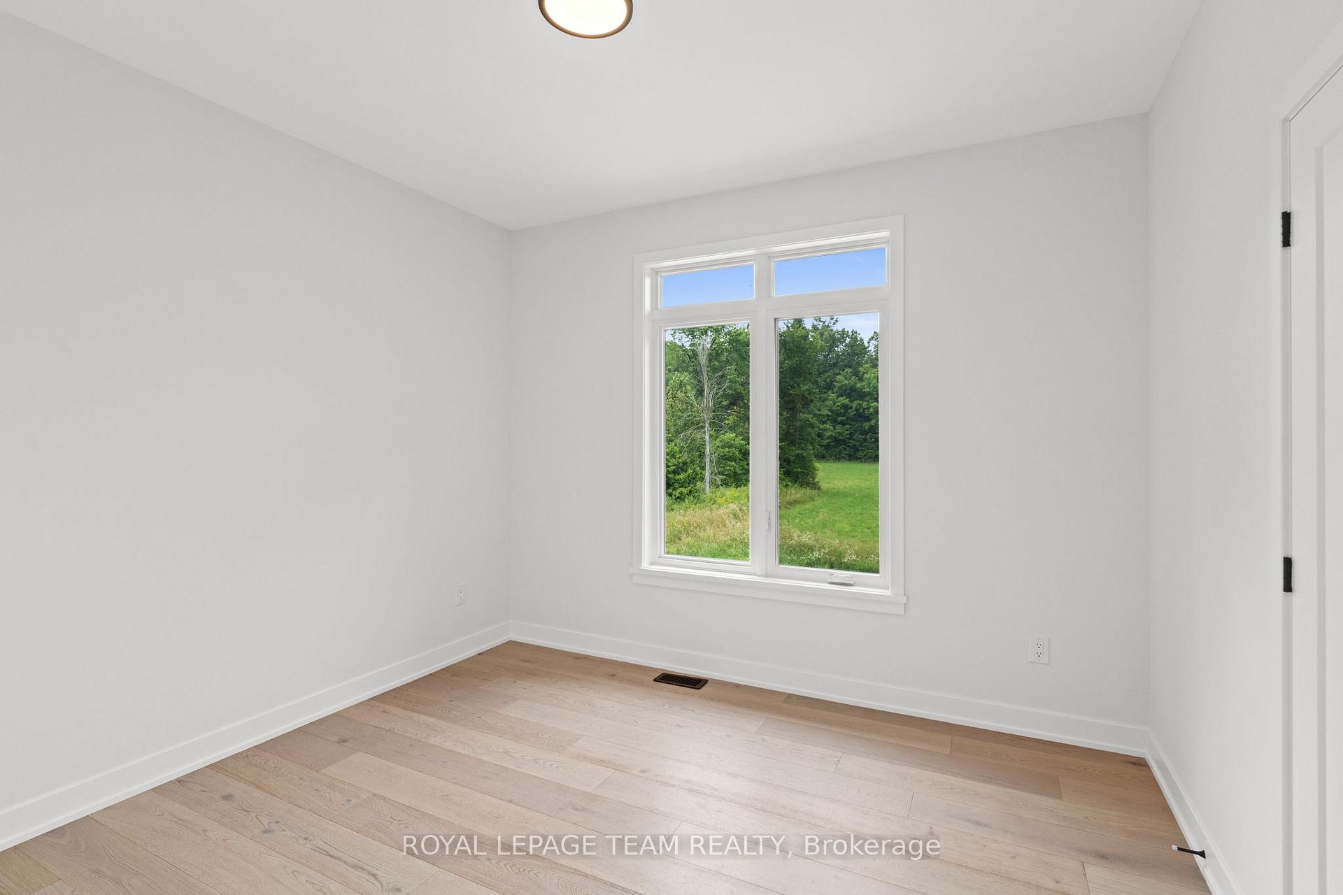 Photo 30 of 1184 Jamieson Lane, Renfrew — HOMEH