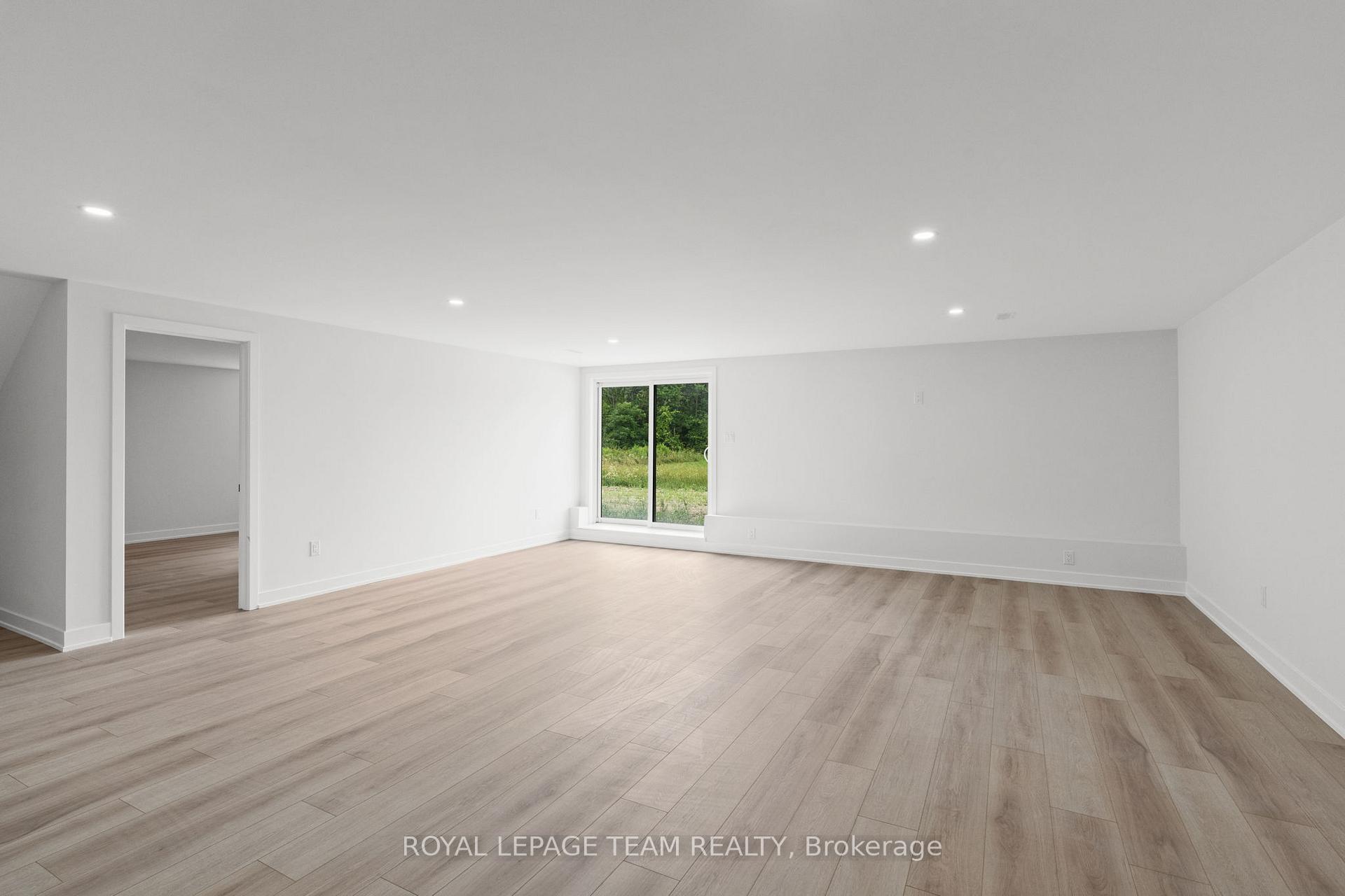 Photo 42 of 1184 Jamieson Lane, Renfrew — HOMEH