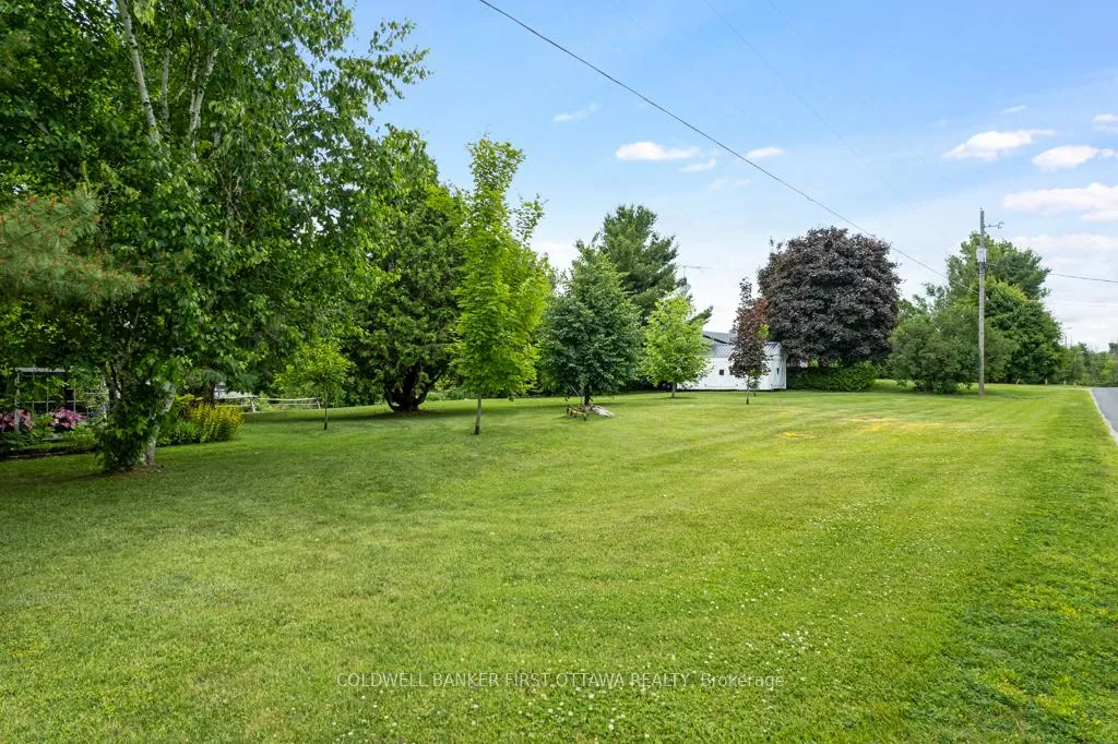 Photo 45 of 4 Station Road, Rideau Lakes, Rideau Lakes (South Elmsley) Twp — HOMEH
