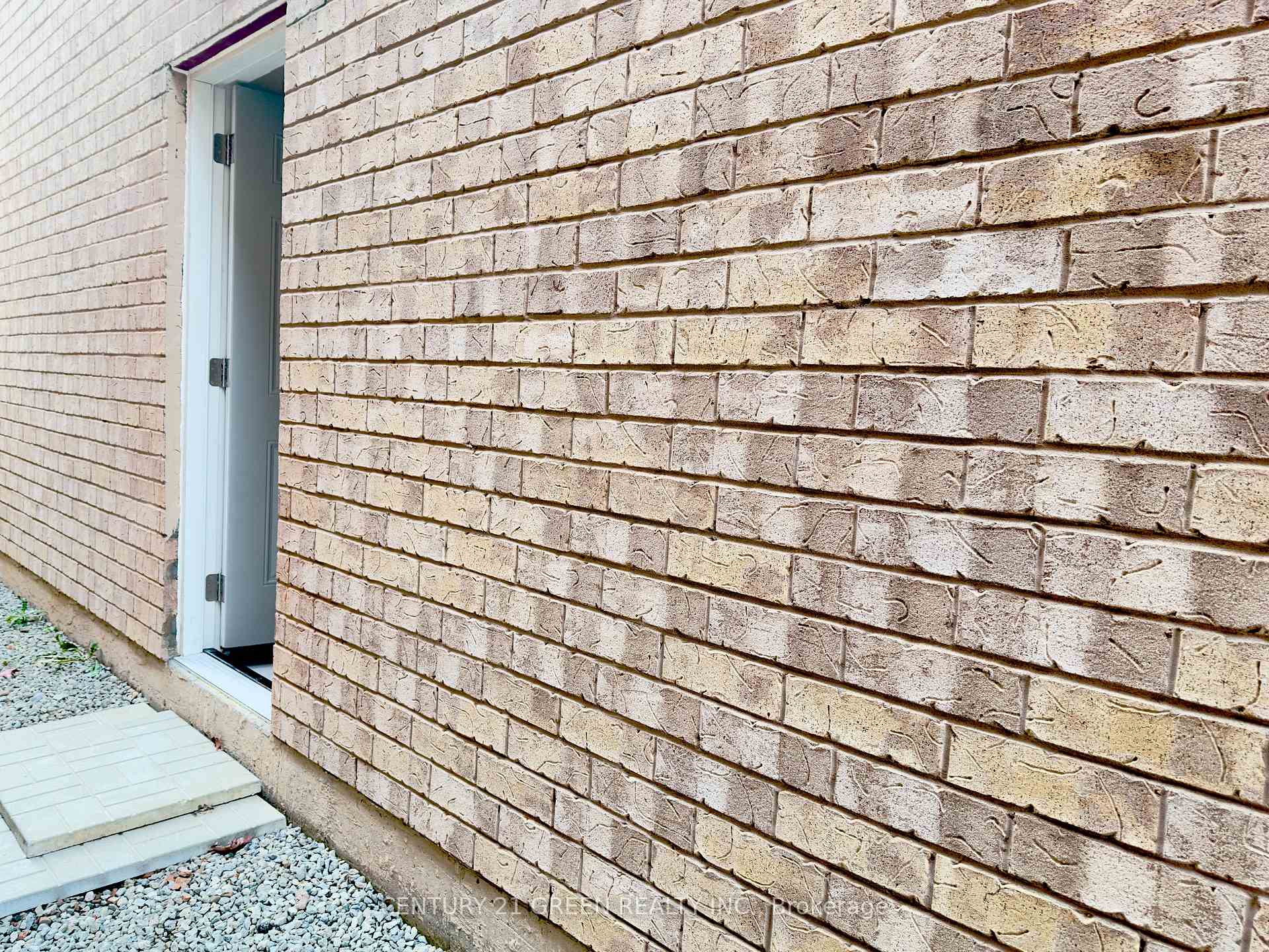 Photo 1 of Unit Bsmt, 866 Mcewan Drive, Milton, Coates — HOMEH