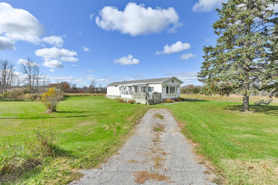 Photo 9 of 1997 Fry Road, Prince Edward County, Sophiasburgh — HOMEH