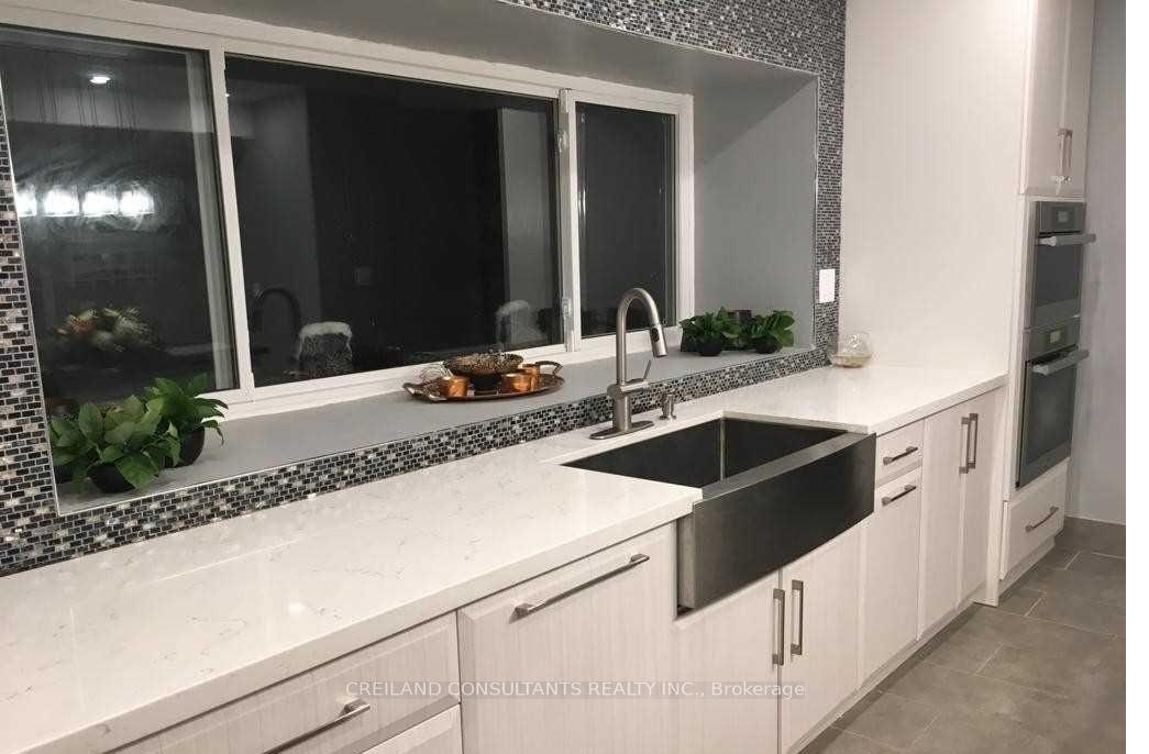 Photo 10 of 1725 Thornton Road N, Oshawa, Northwood — HOMEH