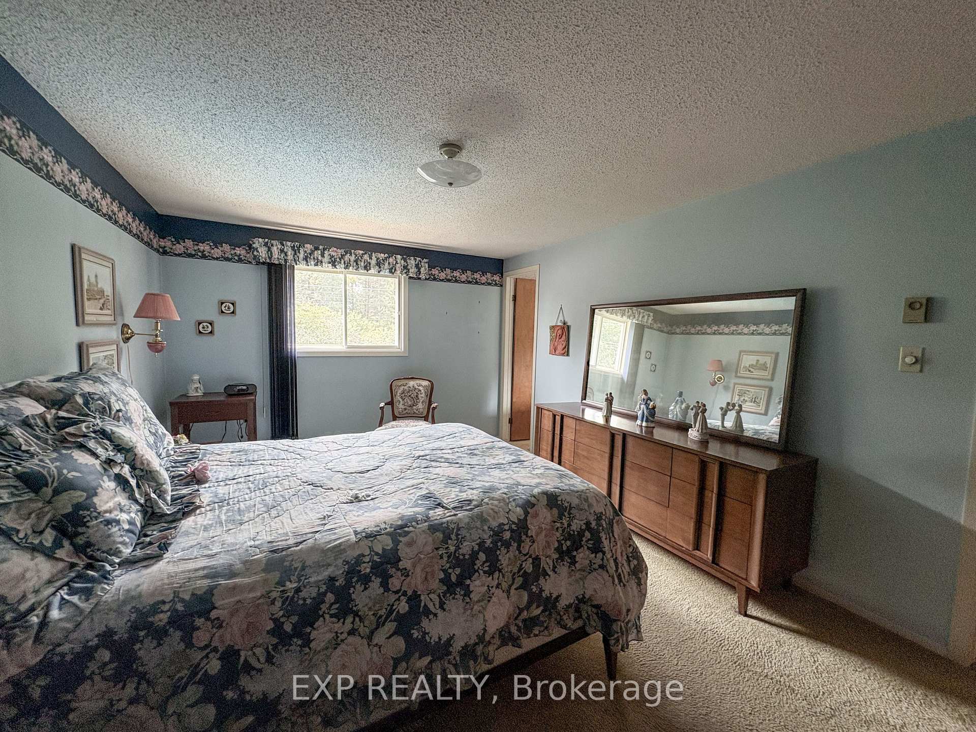 Photo 15 of 135 Ivy Avenue, Renfrew — HOMEH