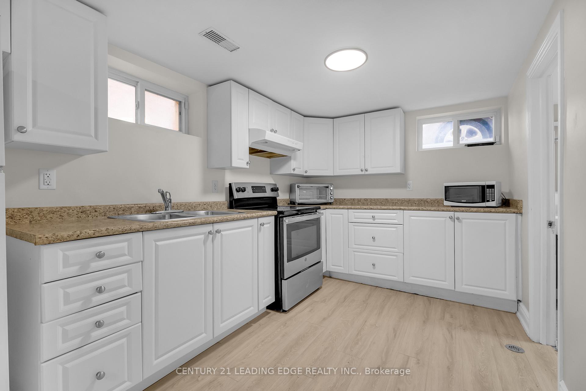 Photo 11 of Unit Bsmt, 582 Simcoe Street, Oshawa, Central — HOMEH