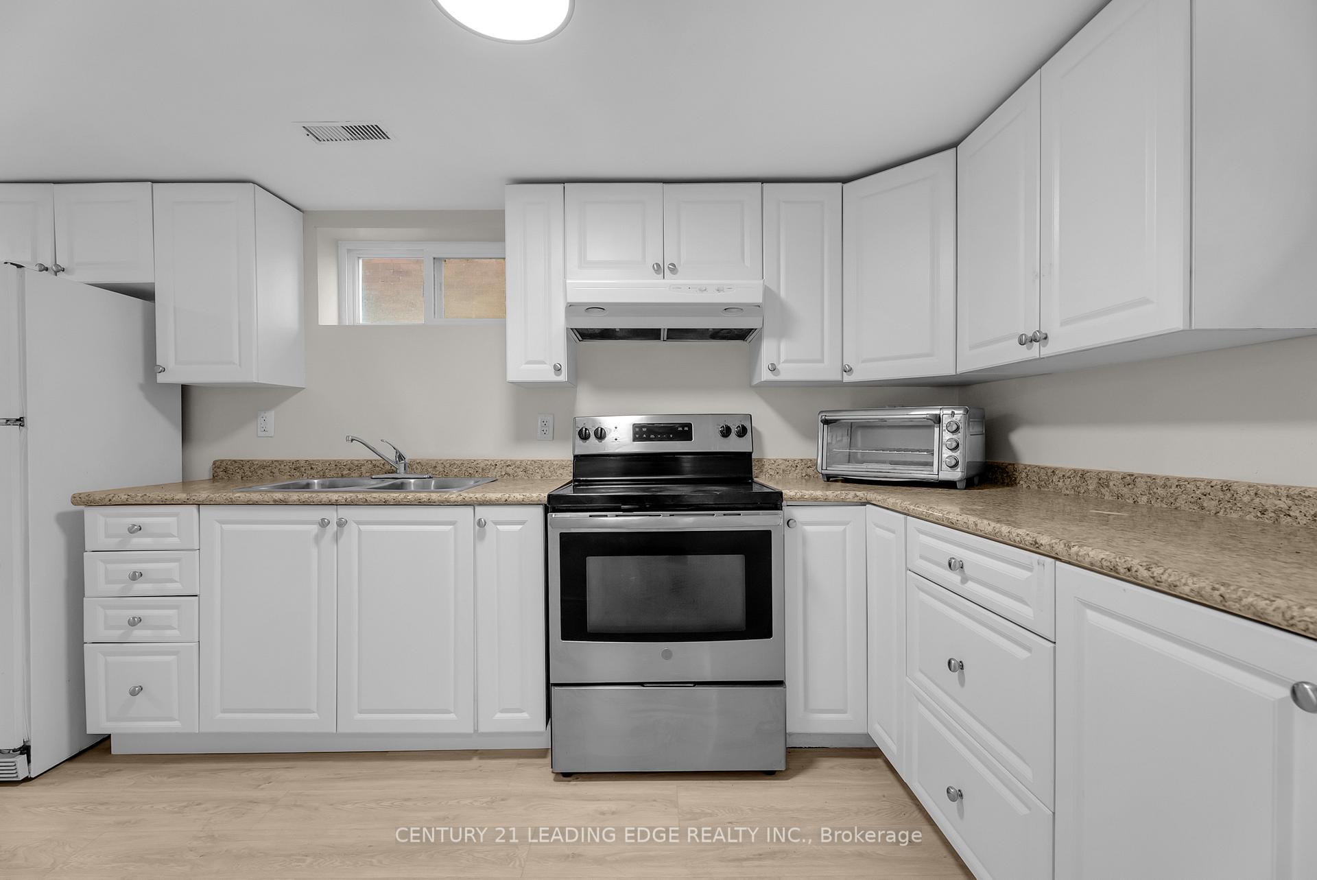 Photo 12 of Unit Bsmt, 582 Simcoe Street, Oshawa, Central — HOMEH
