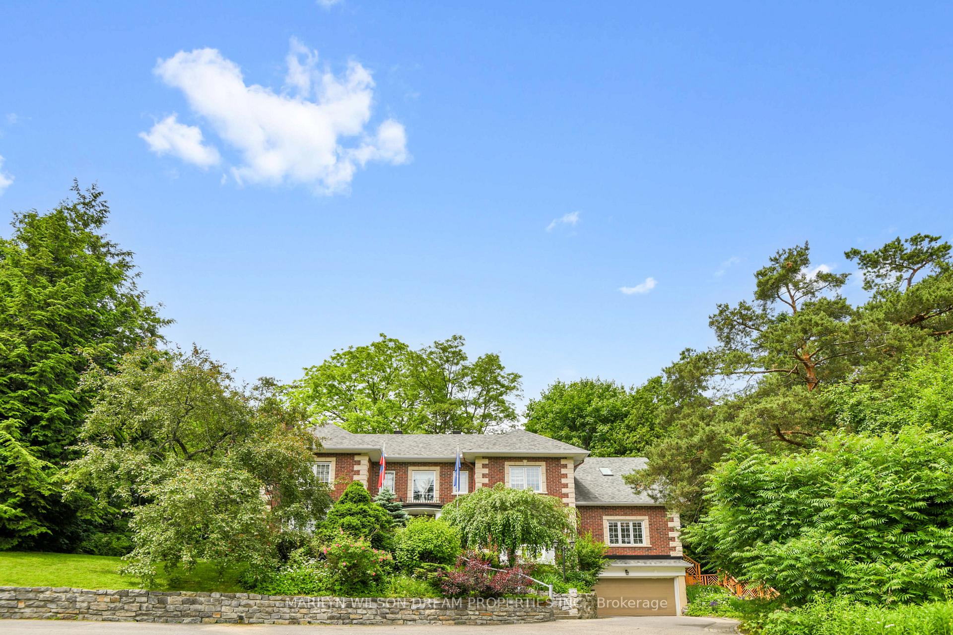 Front of 211 Northcote Place