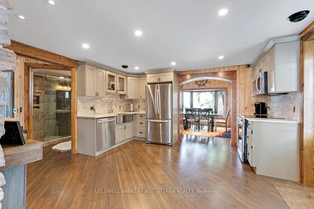 Photo 12 of 54 Barrel Point Road, Rideau Lakes, Rideau Lakes (South Crosby) Twp — HOMEH