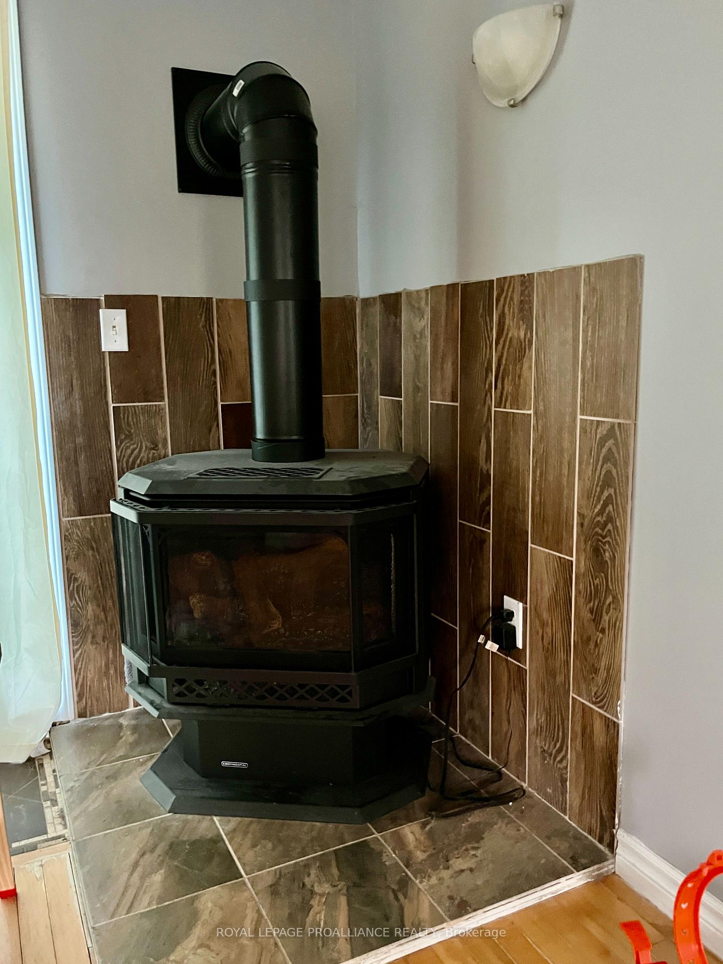 Photo 10 of 2251 County Road 3, Prince Edward County, Ameliasburgh — HOMEH