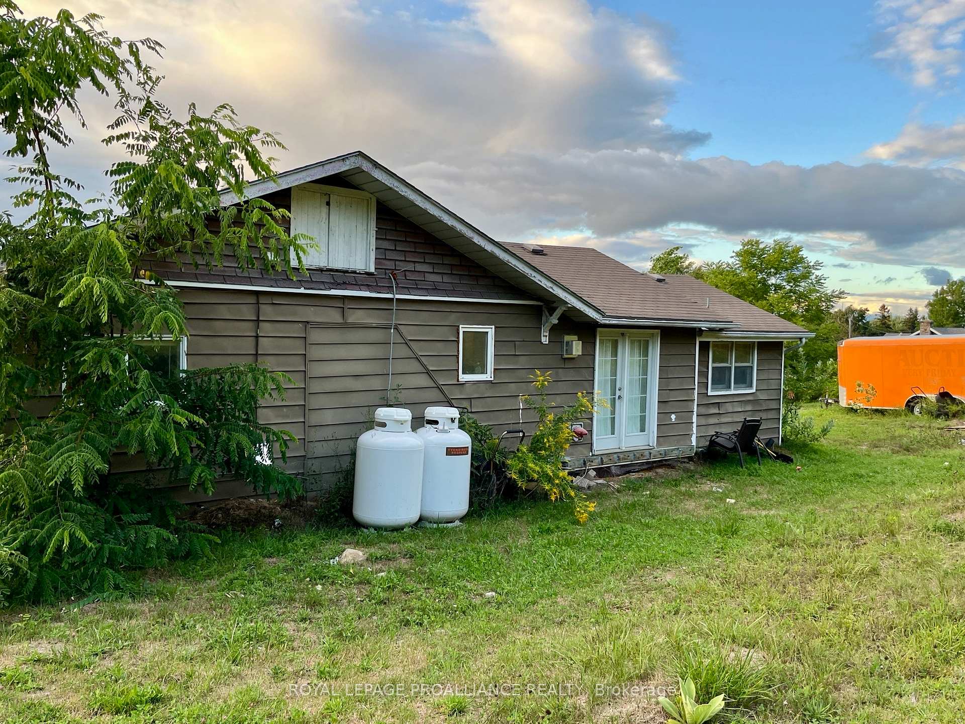 Photo 11 of 2251 County Road 3, Prince Edward County, Ameliasburgh — HOMEH
