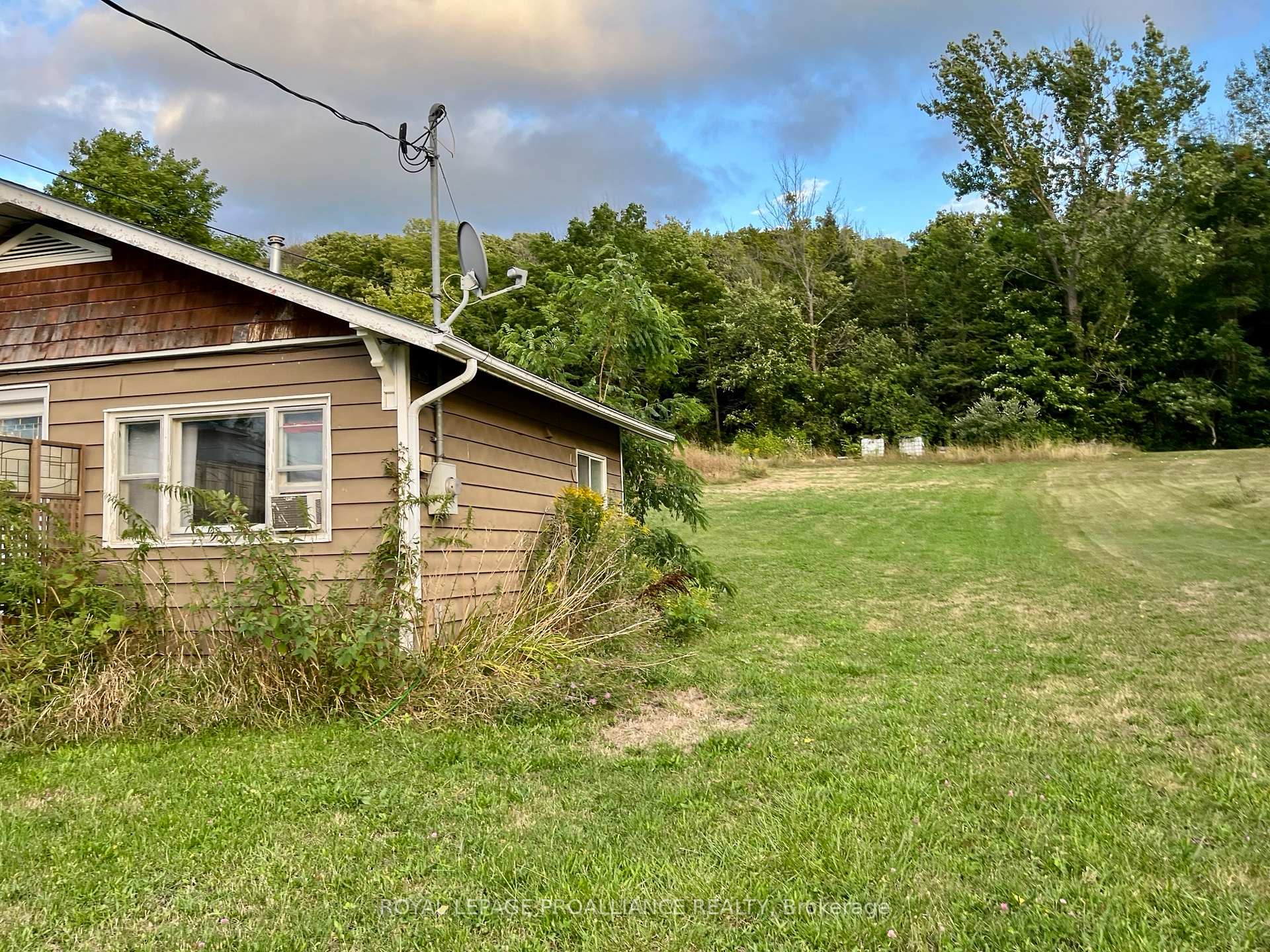 Photo 12 of 2251 County Road 3, Prince Edward County, Ameliasburgh — HOMEH