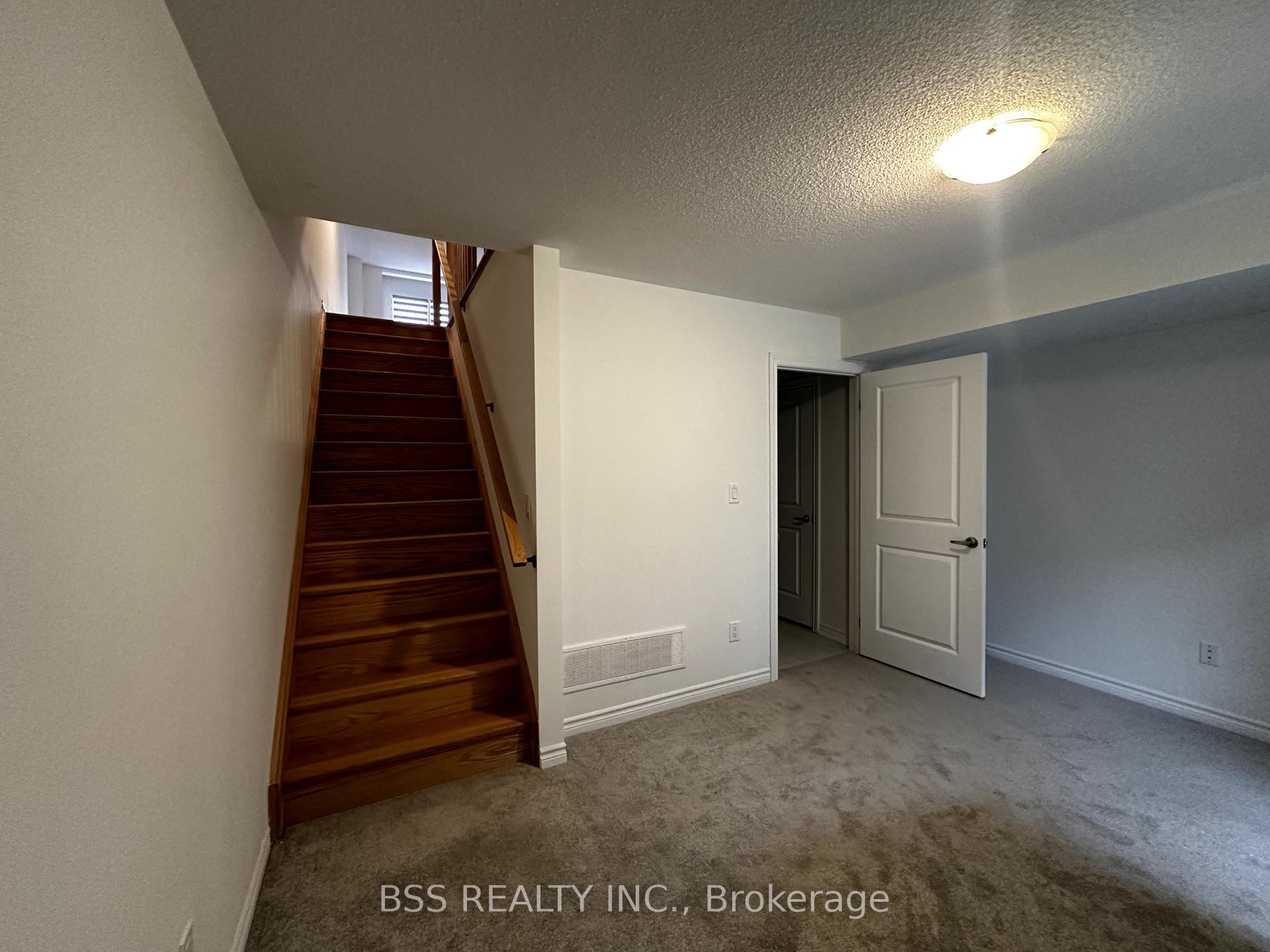 Photo 1 of 792 Eddystone Path, Oshawa, Donevan — HOMEH