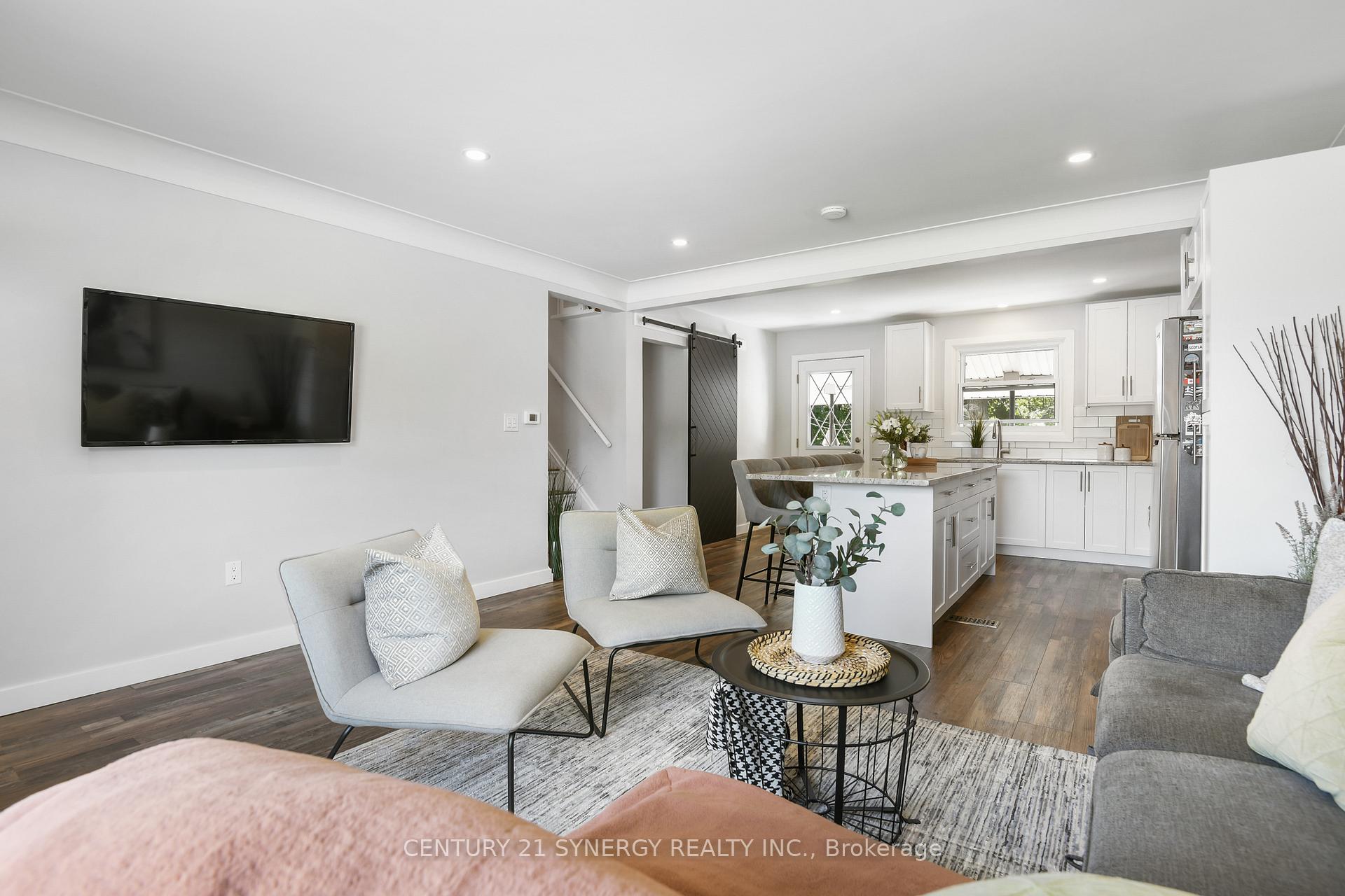 Photo 6 of 32 Francis Street, Renfrew — HOMEH