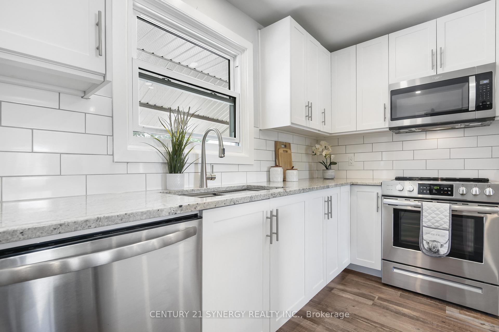 Photo 9 of 32 Francis Street, Renfrew — HOMEH