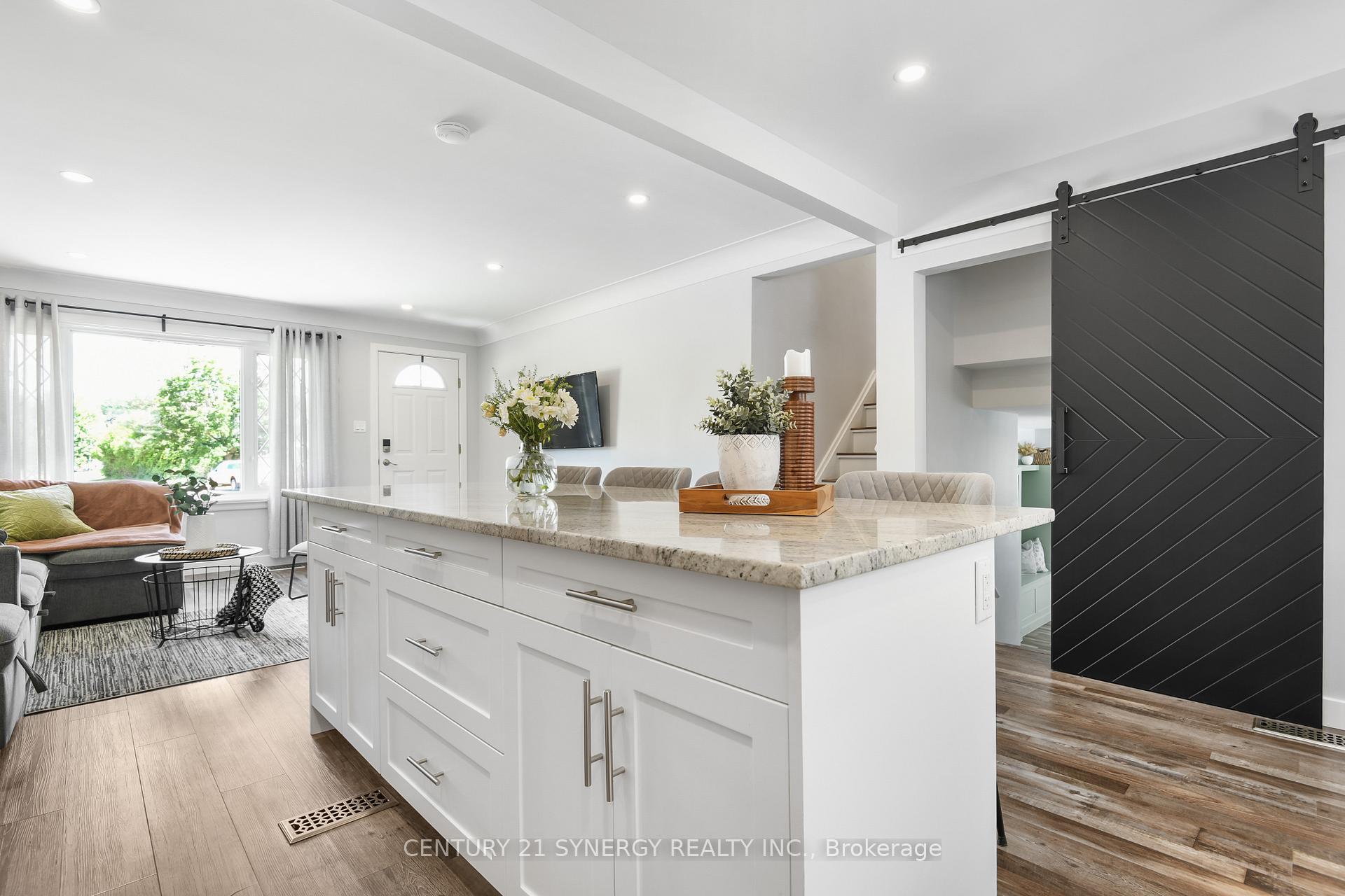 Photo 11 of 32 Francis Street, Renfrew — HOMEH
