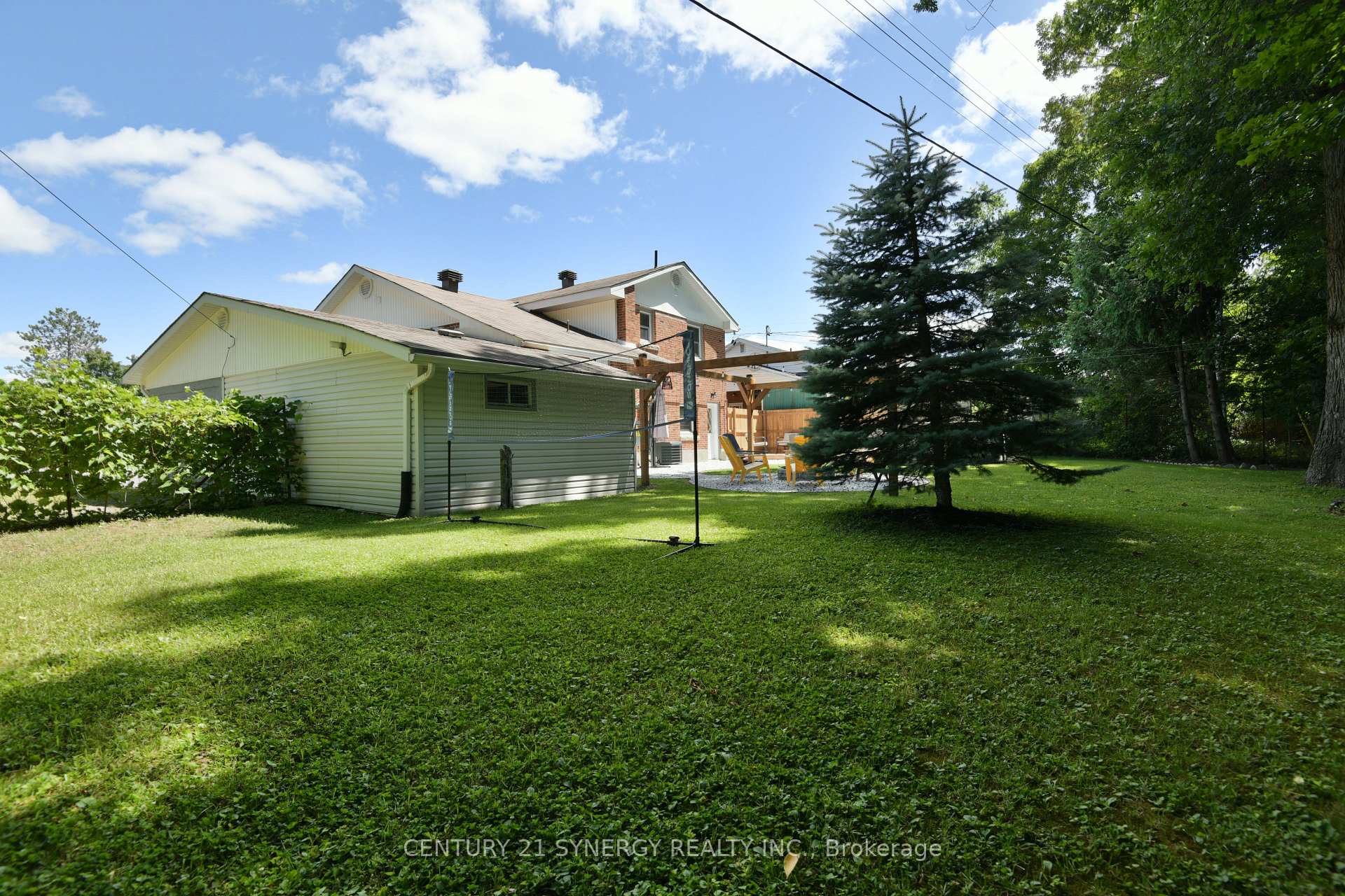 Photo 35 of 32 Francis Street, Renfrew — HOMEH