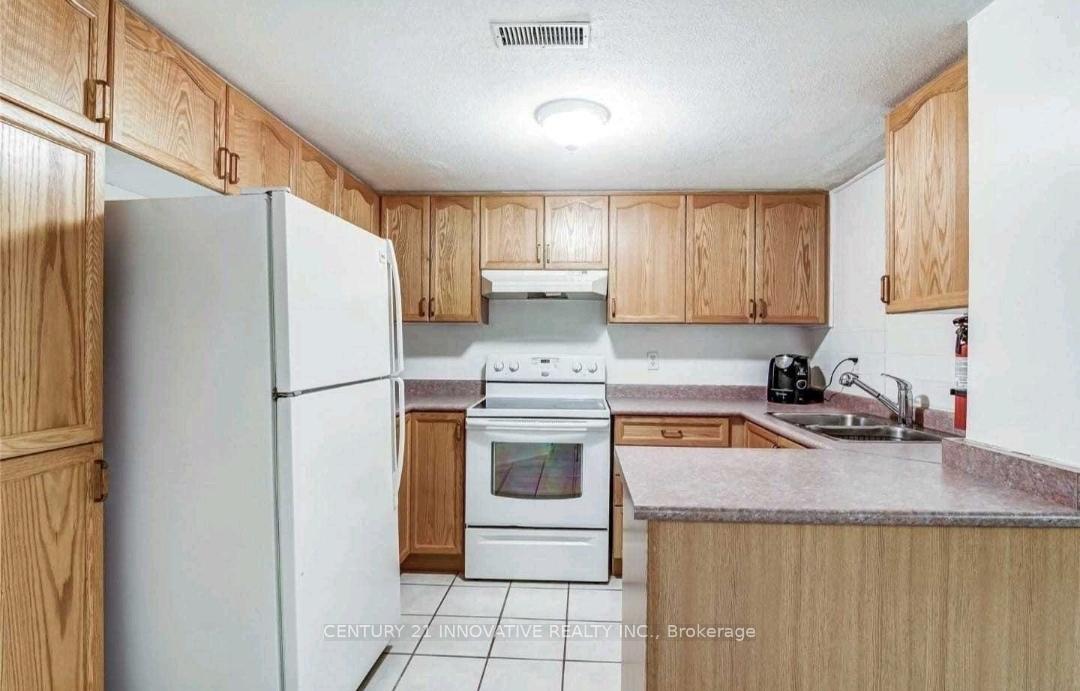 Photo 4 of Unit Bsmt, 696 Amaretto Avenue, Pickering, Amberlea — HOMEH