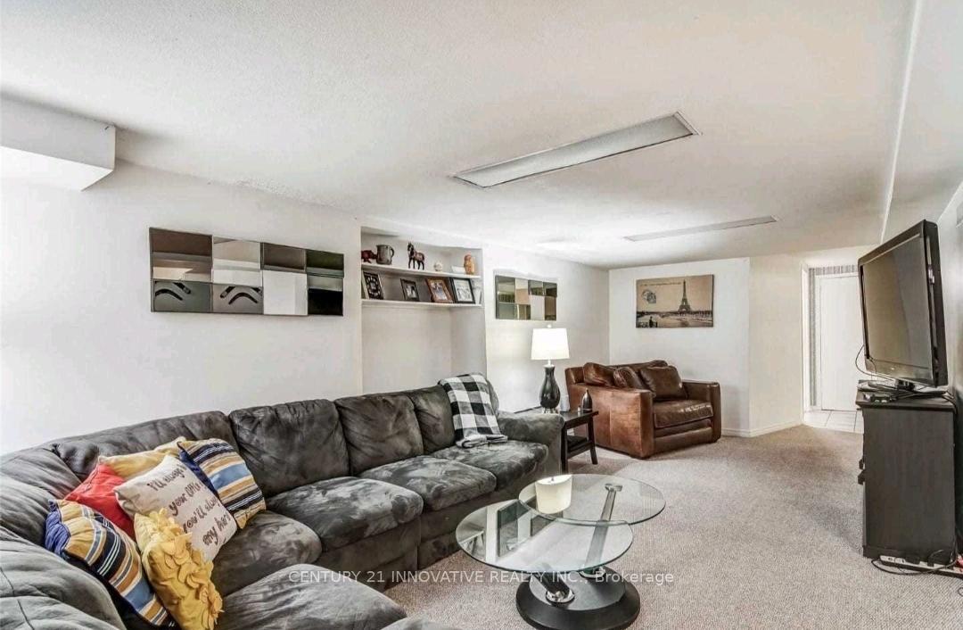 Photo 5 of Unit Bsmt, 696 Amaretto Avenue, Pickering, Amberlea — HOMEH