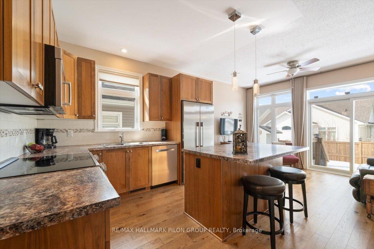 Photo 4 of 206 Brouage Way, Ottawa, Camelot — HOMEH