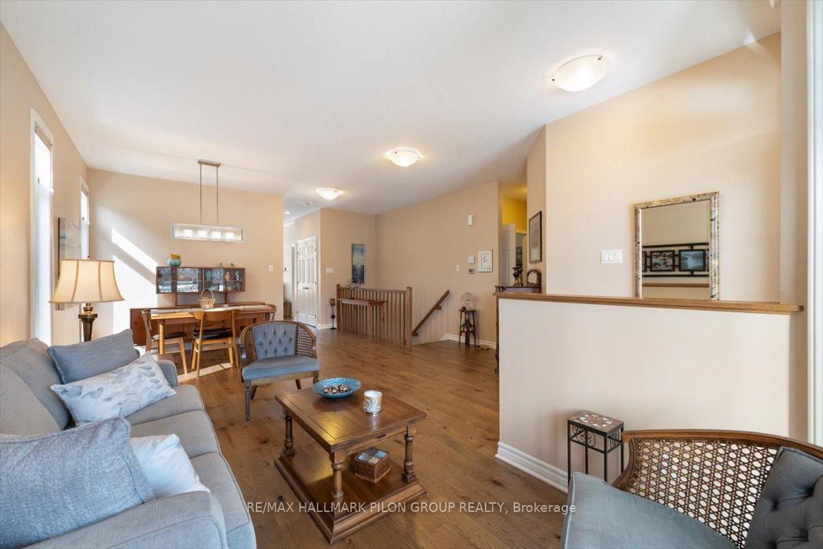 Photo 8 of 206 Brouage Way, Ottawa, Camelot — HOMEH