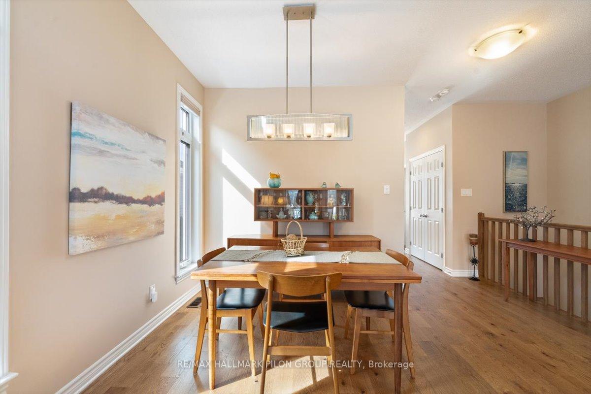 Photo 9 of 206 Brouage Way, Ottawa, Camelot — HOMEH
