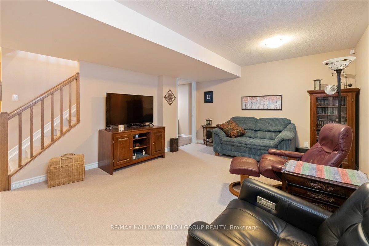 Photo 19 of 206 Brouage Way, Ottawa, Camelot — HOMEH