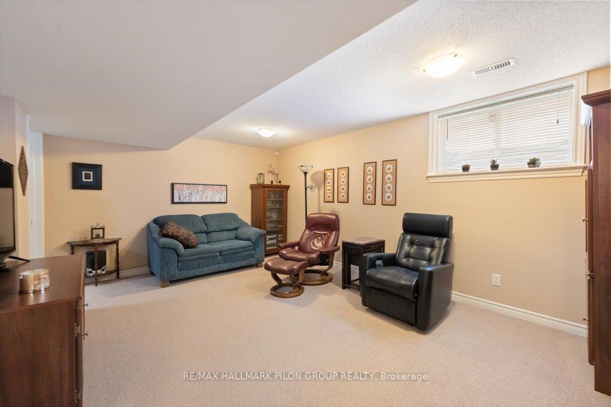 Photo 20 of 206 Brouage Way, Ottawa, Camelot — HOMEH