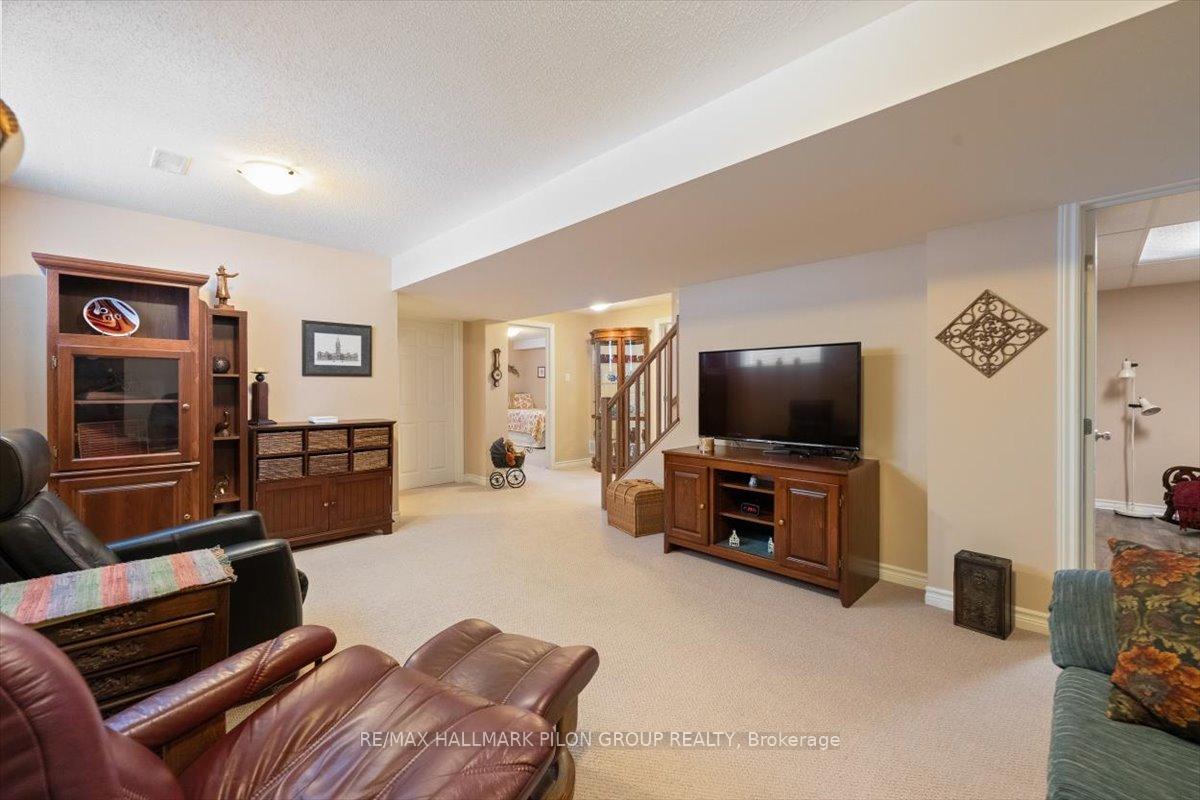 Photo 21 of 206 Brouage Way, Ottawa, Camelot — HOMEH