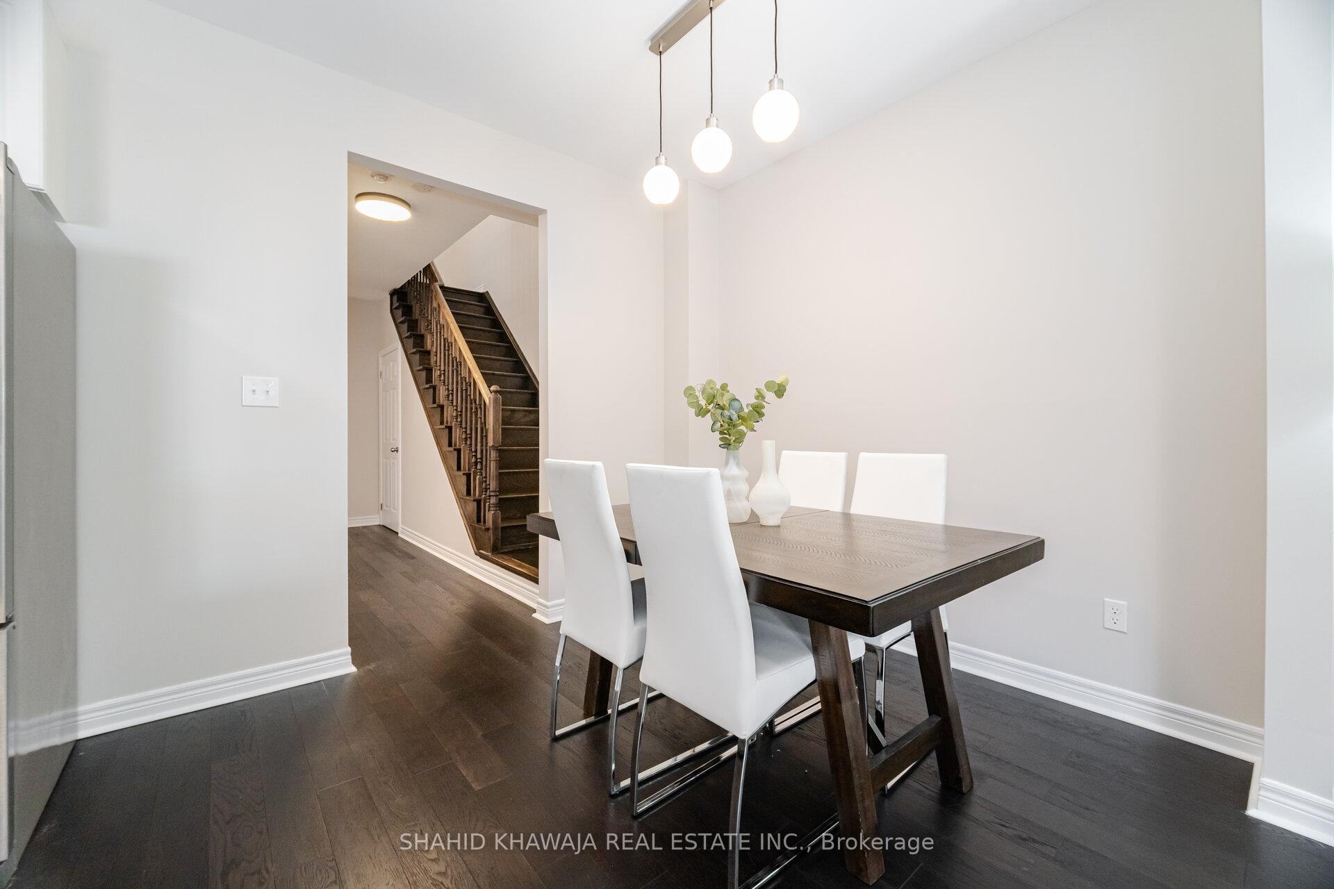 Photo 10 of 501 Bessborough Drive, Milton, Harrison — HOMEH