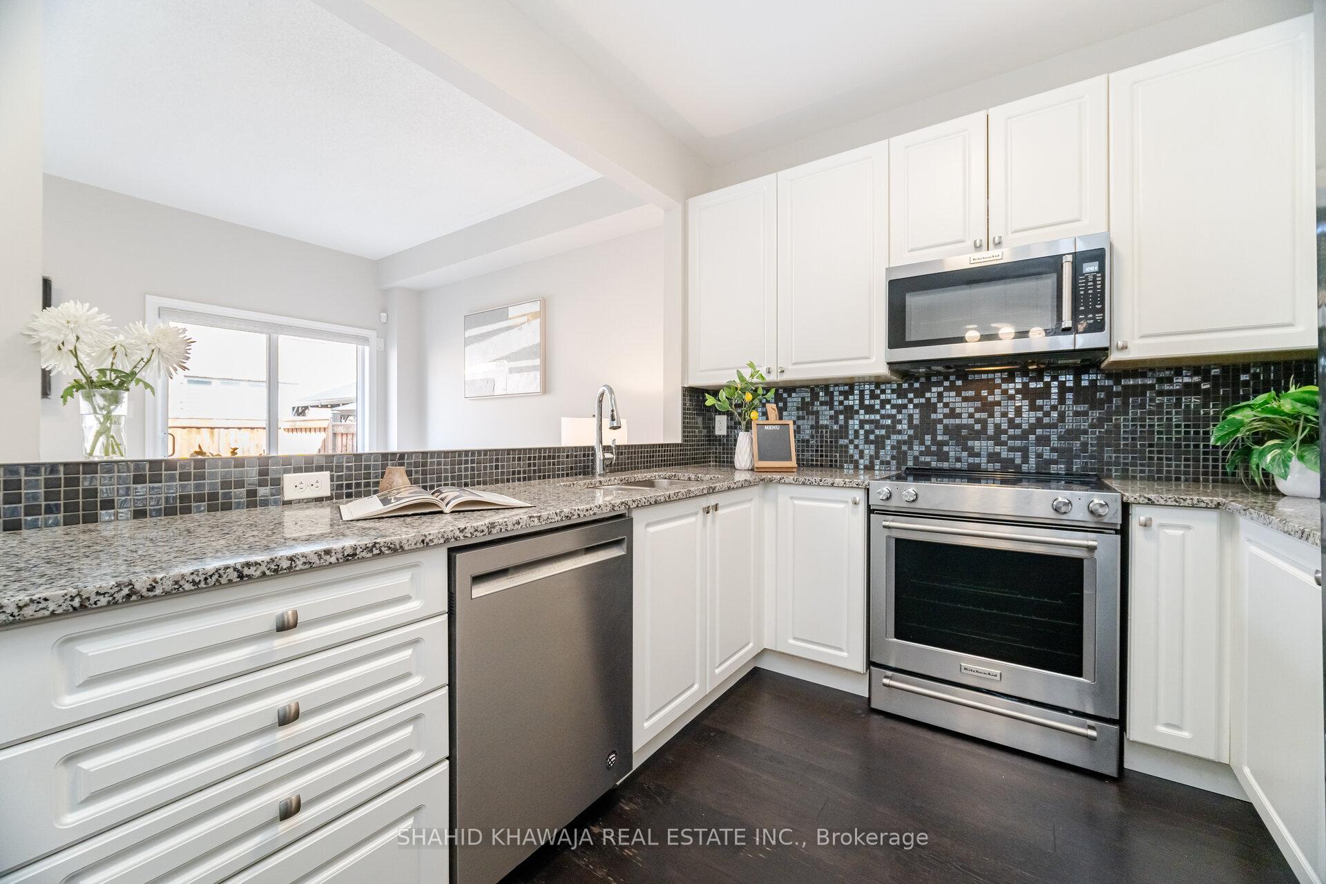 Photo 14 of 501 Bessborough Drive, Milton, Harrison — HOMEH