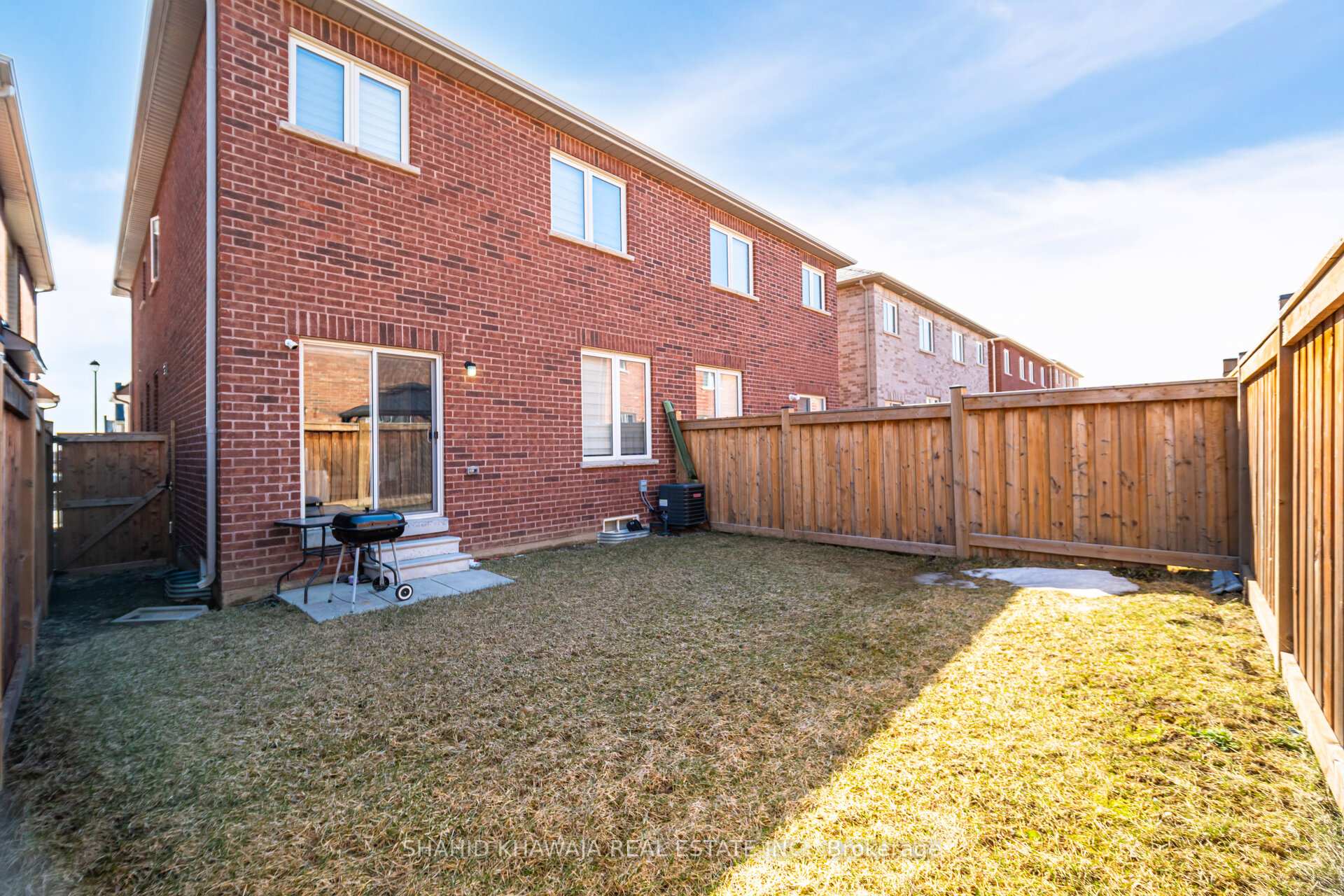 Photo 39 of 501 Bessborough Drive, Milton, Harrison — HOMEH