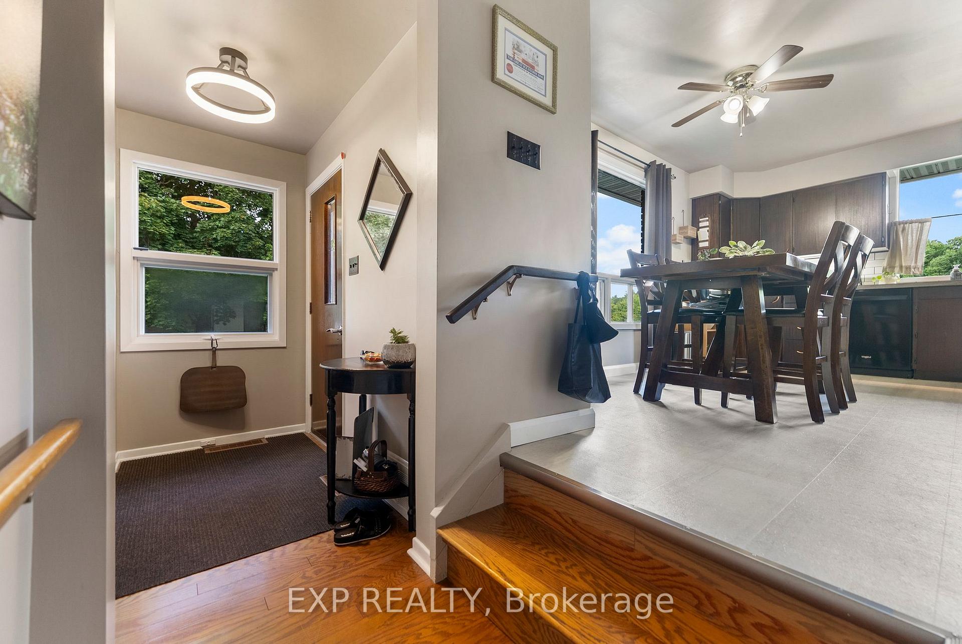 Photo 6 of 84 Graham Avenue, Renfrew — HOMEH