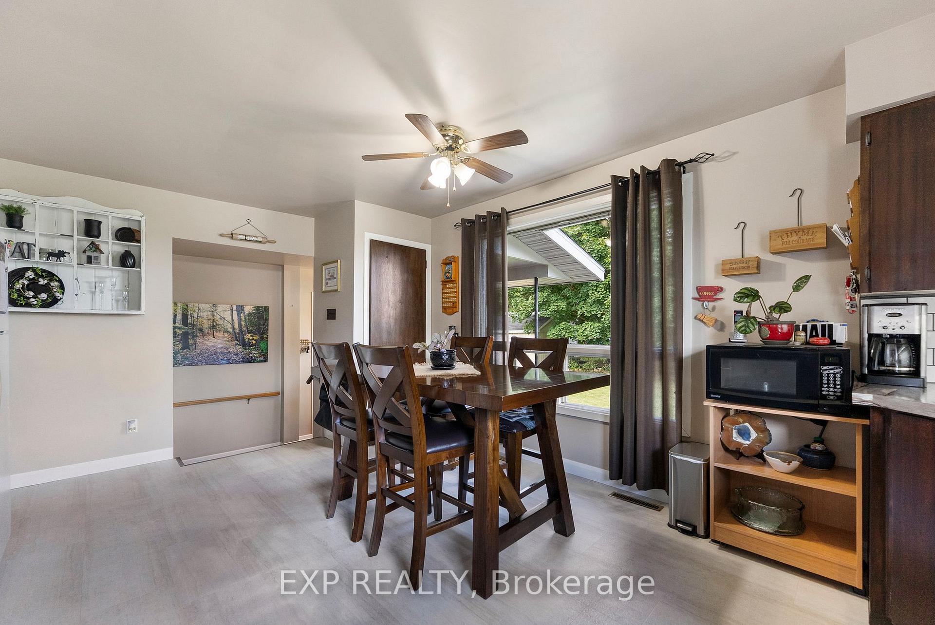 Photo 8 of 84 Graham Avenue, Renfrew — HOMEH