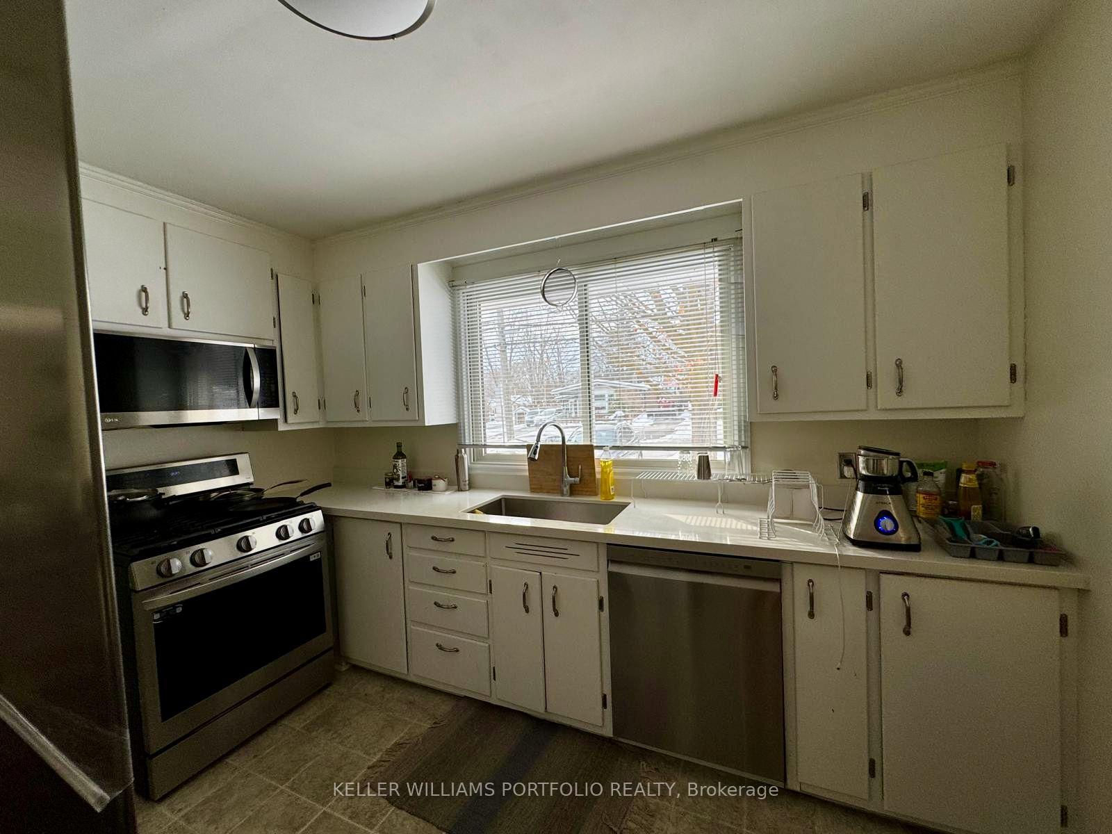 Photo 6 of 804 Donegal Street, Peterborough, Northcrest Ward 5 — HOMEH