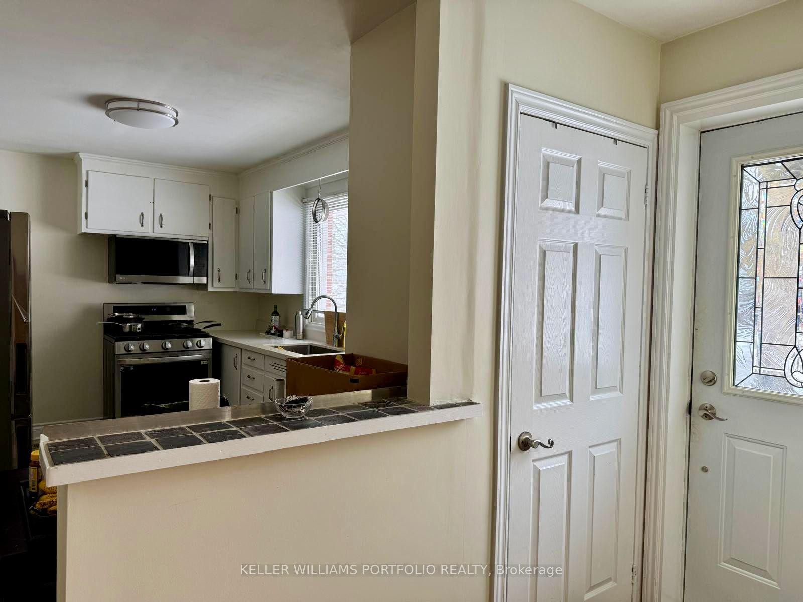 Photo 7 of 804 Donegal Street, Peterborough, Northcrest Ward 5 — HOMEH