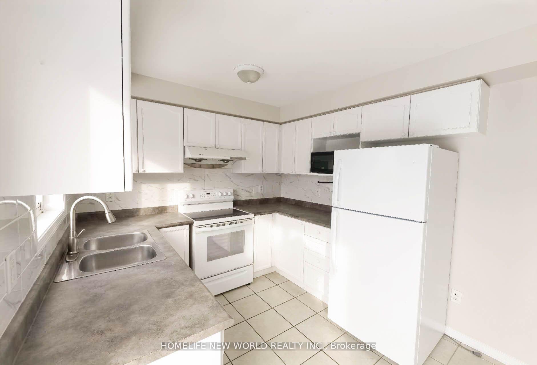 Photo 5 of 1388 Linstead Street, Oshawa, Taunton — HOMEH