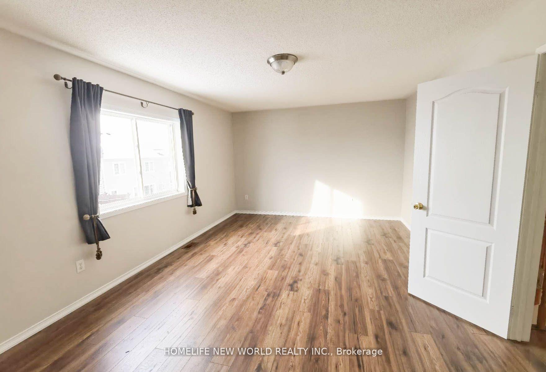 Photo 8 of 1388 Linstead Street, Oshawa, Taunton — HOMEH
