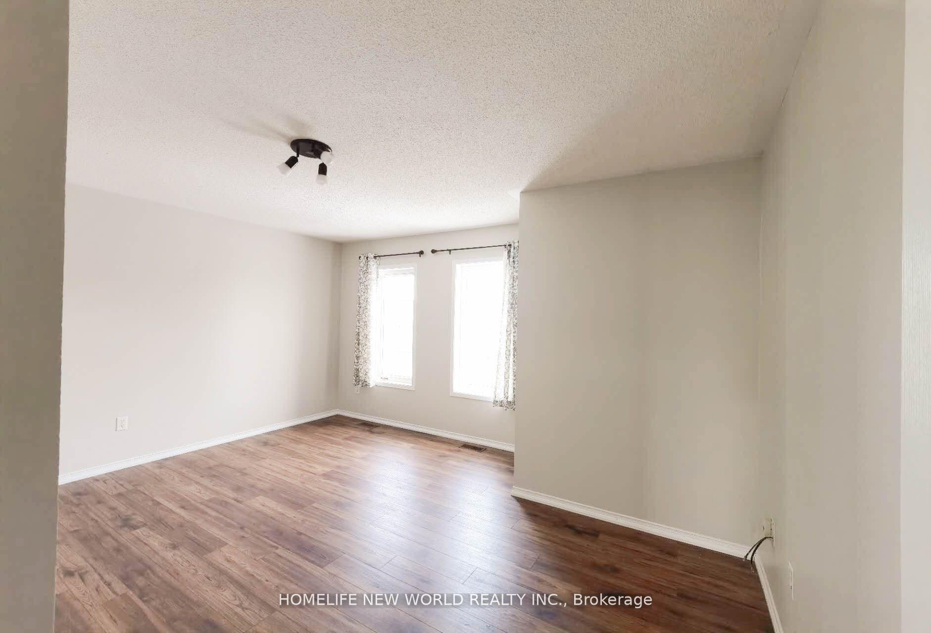Photo 12 of 1388 Linstead Street, Oshawa, Taunton — HOMEH