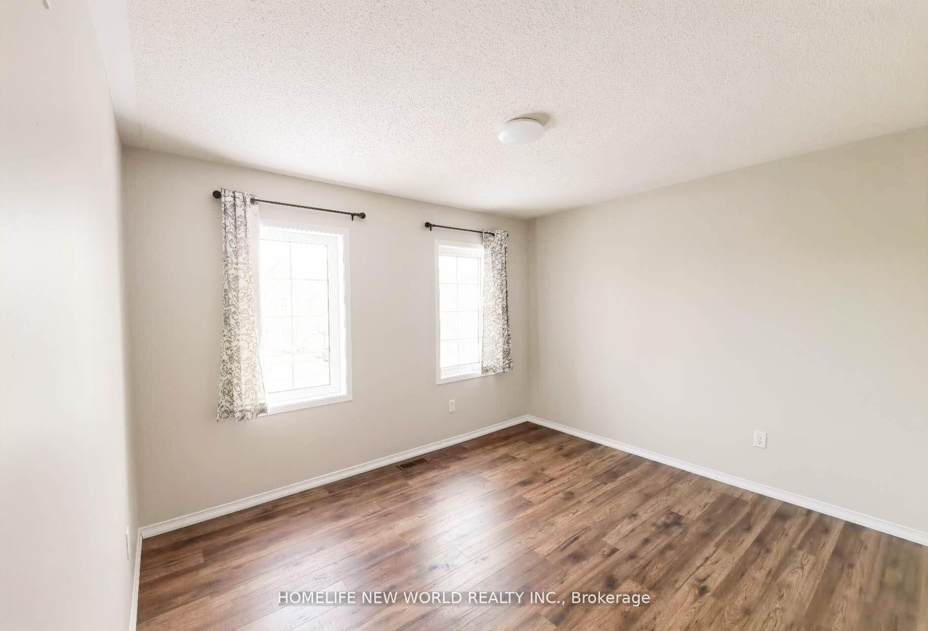 Photo 13 of 1388 Linstead Street, Oshawa, Taunton — HOMEH